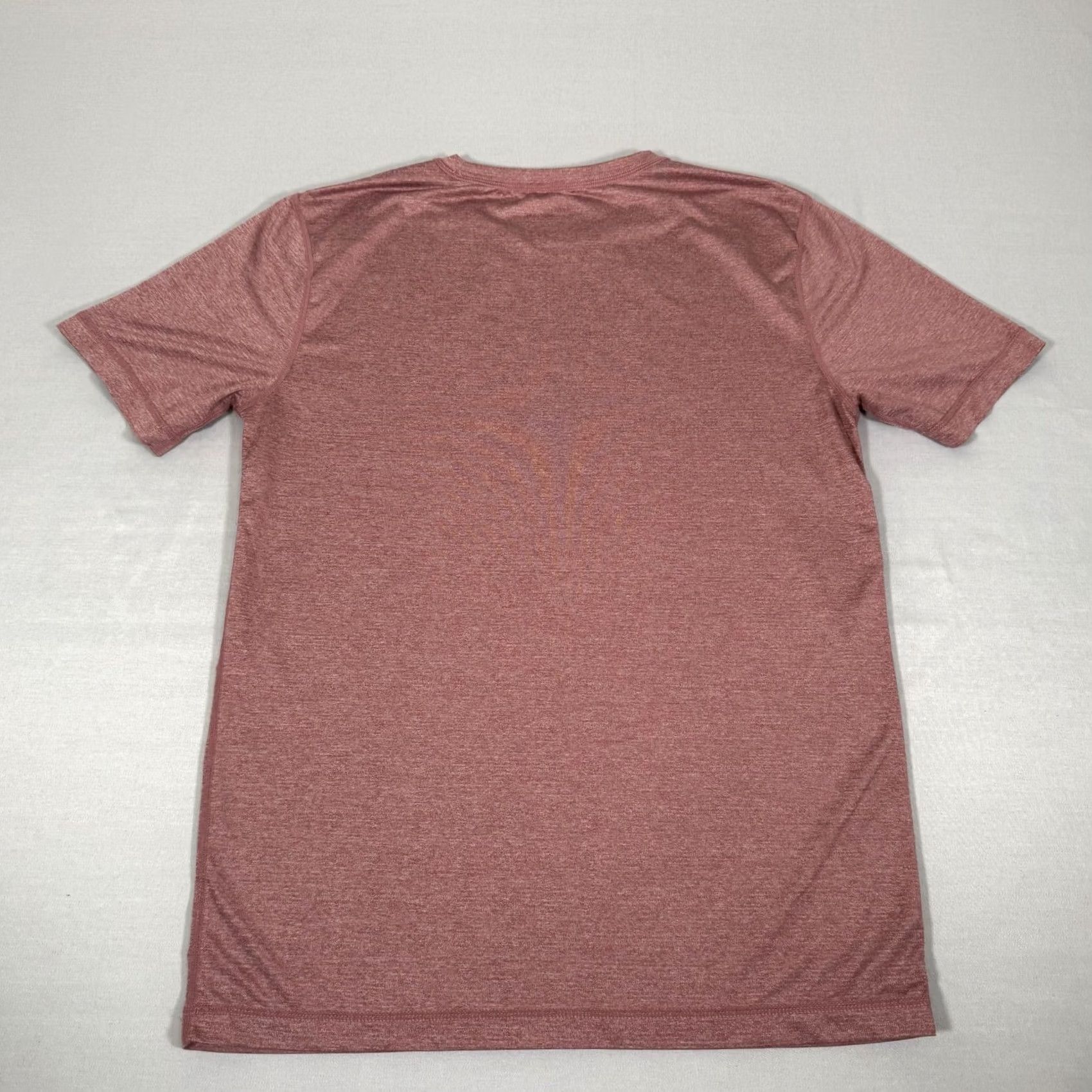 Vuori Vuori Shirt Mens Small Red Wordmark Lightweight Athletic Performance Gym Top Size US S / EU 44-46 / 1 - 7 Thumbnail