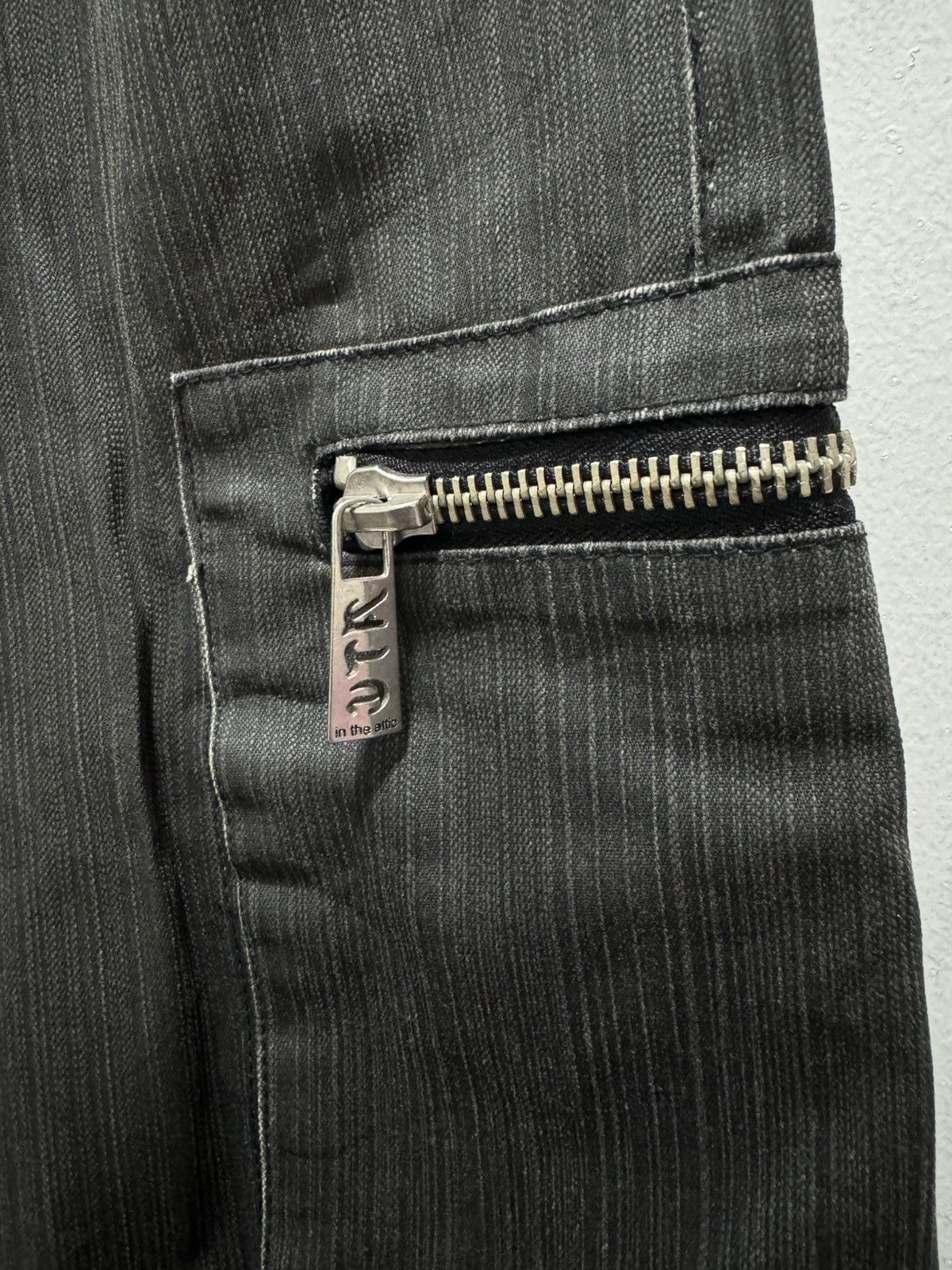 Japanese Brand JAPANESE STYLE IN THE ATTIC GOTH BONDAGE PUNK CARGO PANTS Size US 29 - 7 Thumbnail