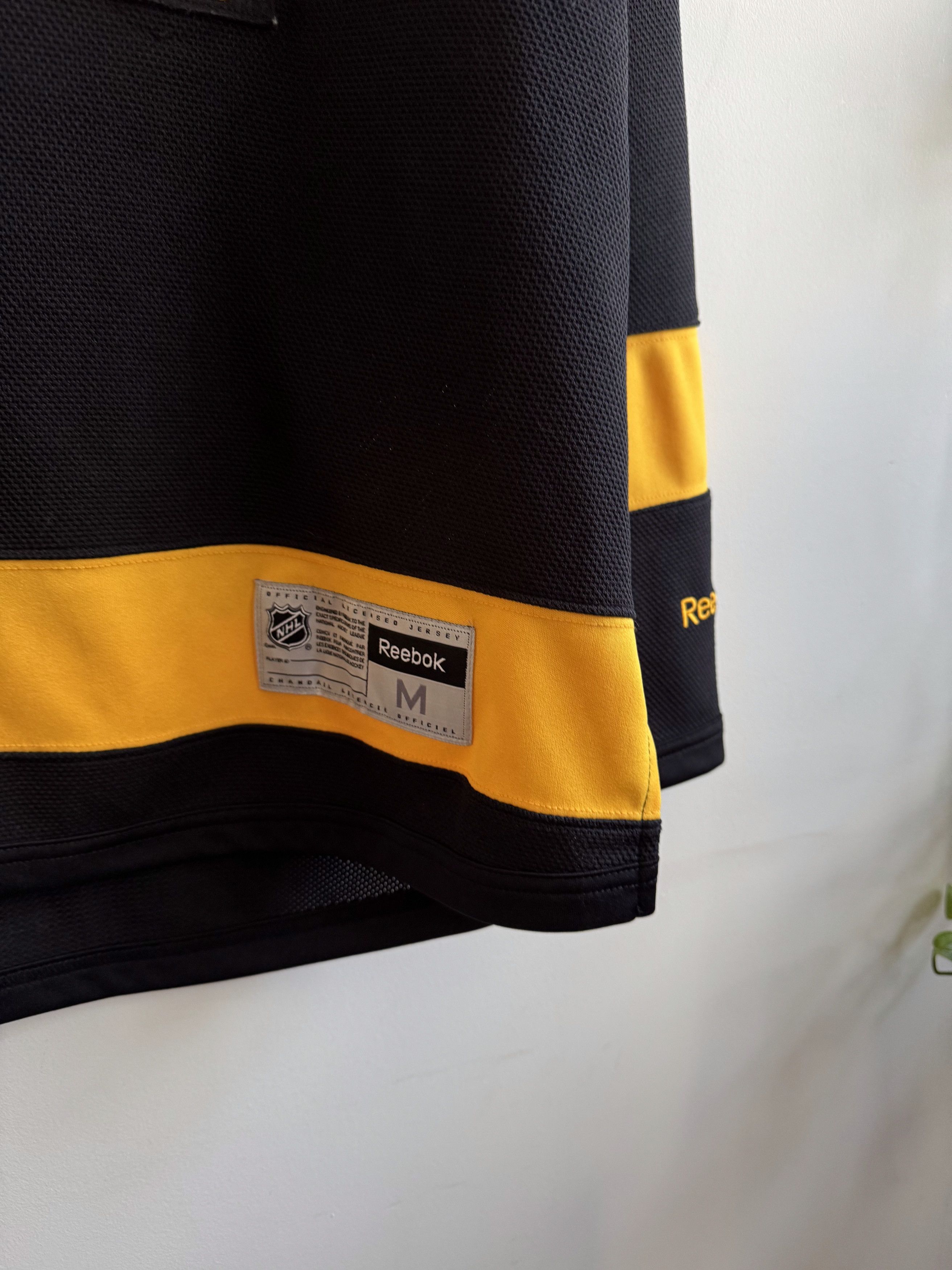 Reebok NHL Reebok Boston Bruins Classic Hockey Jersey Size M Size US M / EU 48-50 / 2 - 4 Thumbnail