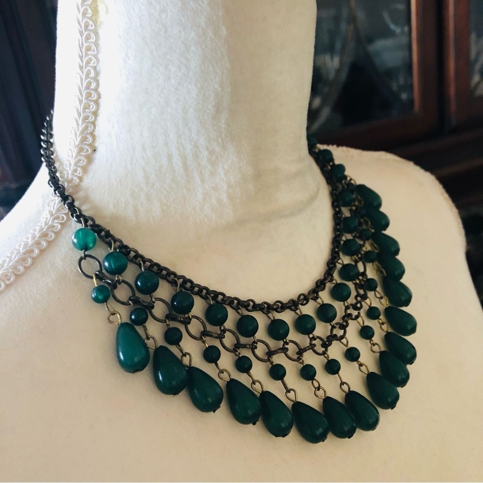 Jewelry Aged brass green beaded fringe bib necklace Size ONE SIZE - 3 Thumbnail