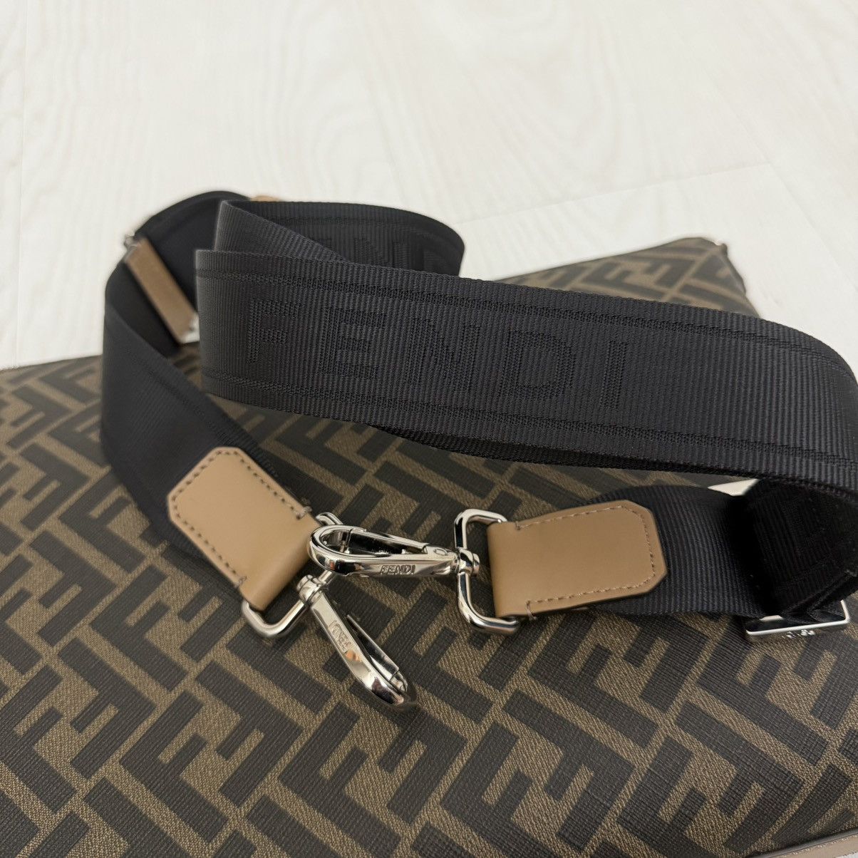 Fendi Fendi FF Logo FVA470 Messenger Bag Shoulder Bag Clutch Logo Size ONE SIZE - 9 Thumbnail