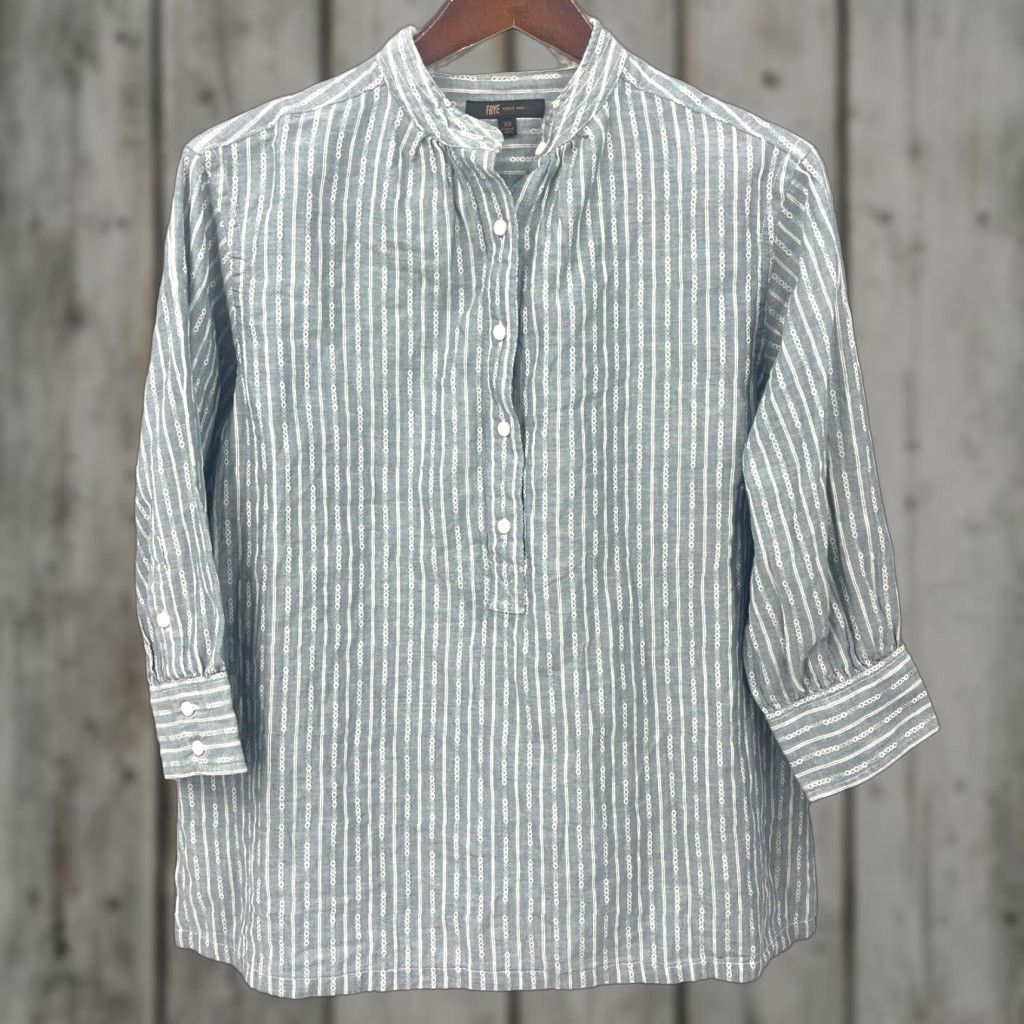 Frye Frye Women's Tunic Blouse XS Chambray Casua lStriped Long Sleeve V-Neck Button Fall Spring Summer Size XS / US 0-2 / IT 36-38 - 1 Thumbnail