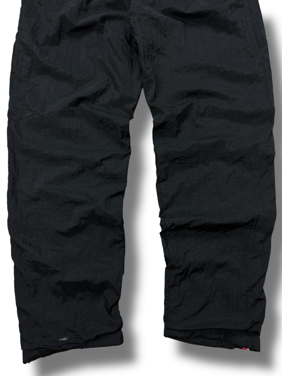 Nike Vintage 80’s Nike Nylon Track Pants Joggers Black Retro Y2K Size US 34 / EU 50 - 16 Thumbnail