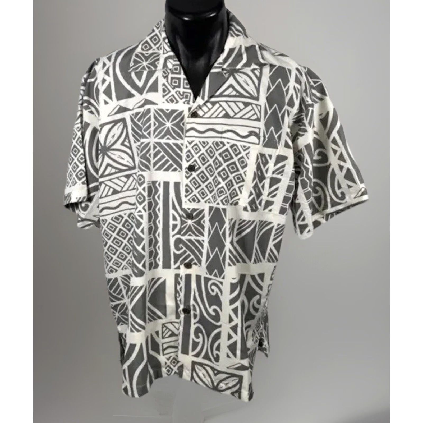 Vintage VINTAGE Makani Hawaii Mens Button-Up Shirt Short Sleeve Grey M Hawaiian Wool Microfiber Size US M / EU 48-50 / 2 - 2 Thumbnail