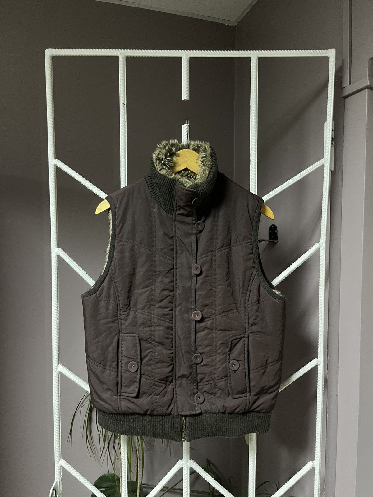 If Six Was Nine Y2K Vintage 90s Faux Fur vest Opium LGB style Avant-garde Size US M / EU 48-50 / 2 - 5 Thumbnail