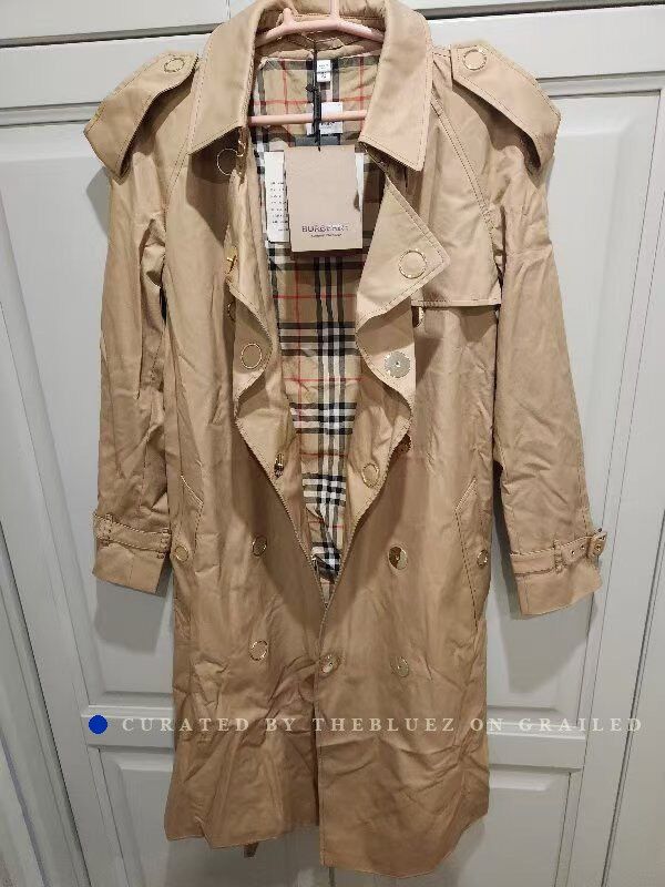 Burberry Burberry Women's Gold Button Trench Coat Size S / US 4 / IT 40 - 1 Thumbnail