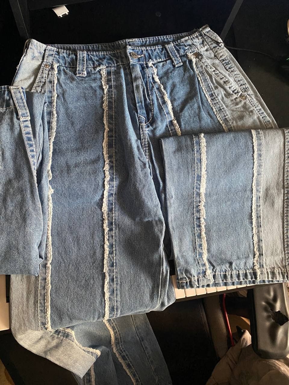 True Religion True Religion Baggy Fray Denim Big TJeans Size US 33 - 8 Thumbnail