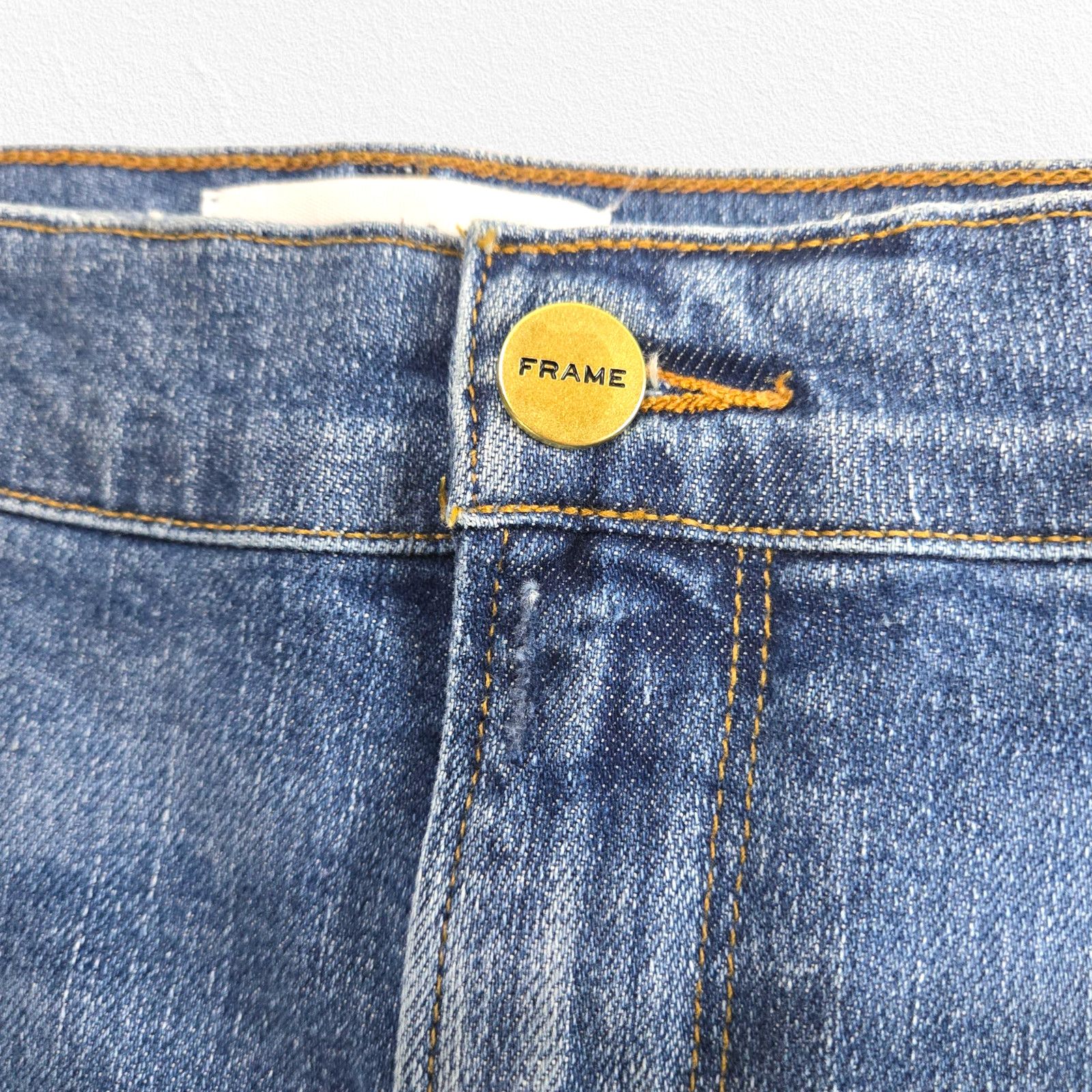Frame FRAME Le Cutoff Denim Shorts Raw Hem Mid Rise Size 31 NWT Size 31" - 7 Thumbnail