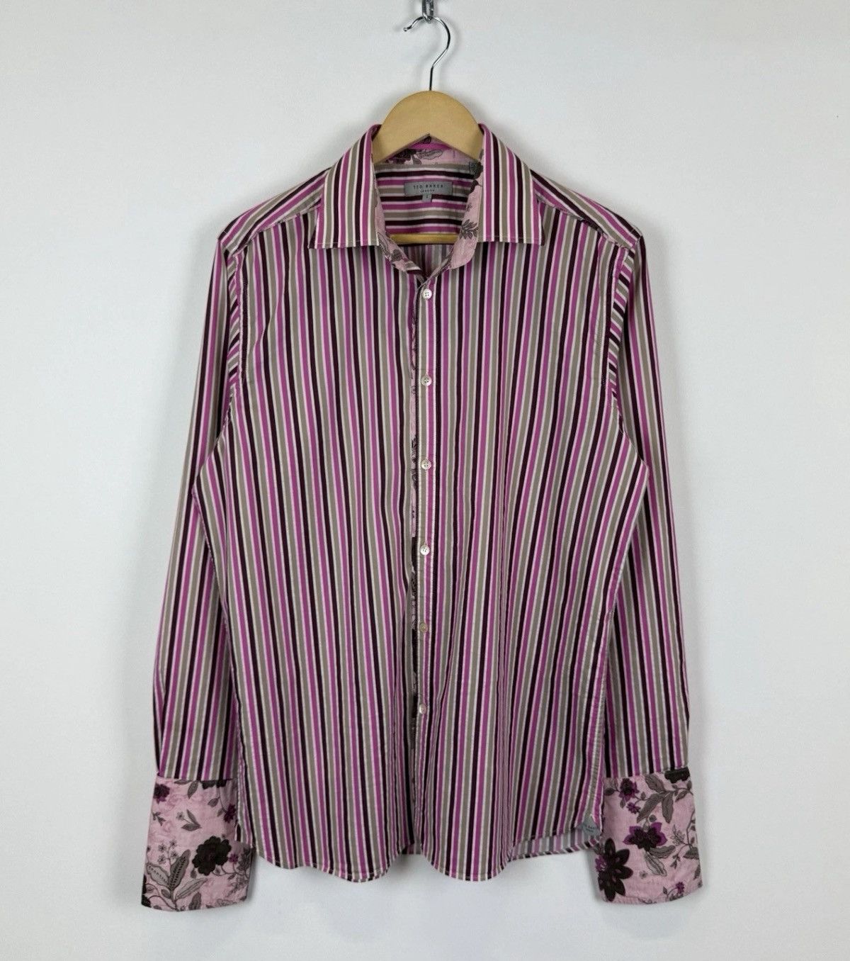 Ted Baker Ted Baker Long Sleeve Dress Shirt Men’s Top Buttons Striped Size US L / EU 52-54 / 3 - 1 Thumbnail