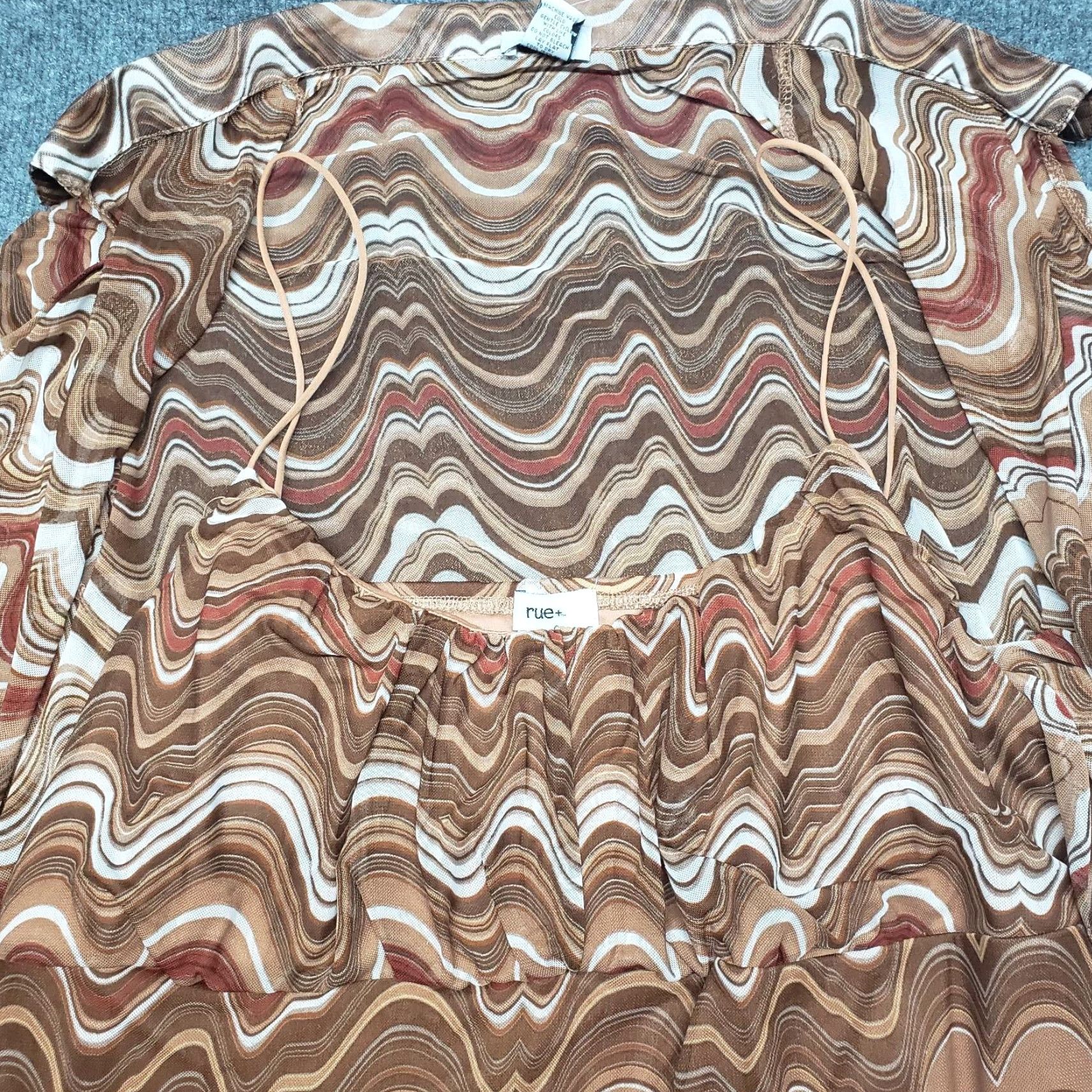 Vintage **Rue21 Brown Wavy Retro 4X Plus Size Cardigan Jacket Dress** User: Rue21 Brown Wavy Retro 4X Plus Size Cardigan Jacket Dress Size XXL / US 16-18 / IT 52-54 - 6 Thumbnail