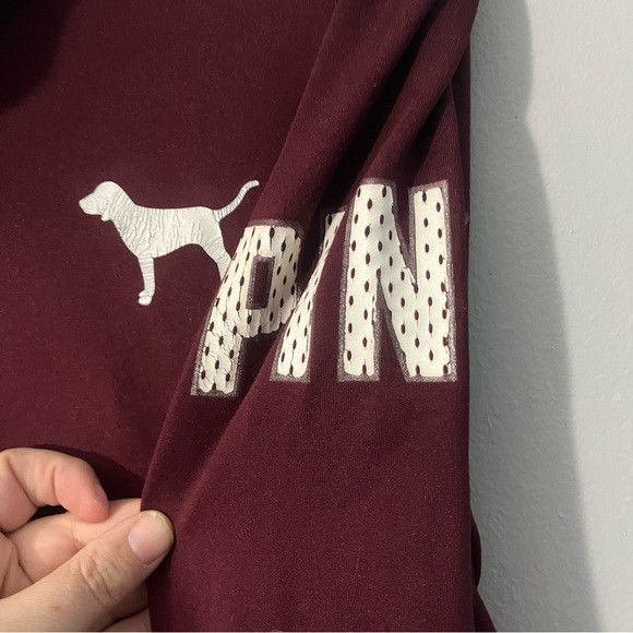Victoria's Secret PINK Victoria’s Secret Ultimate Campus Crewneck maroon sz XS Size XS / US 0-2 / IT 36-38 - 4 Thumbnail