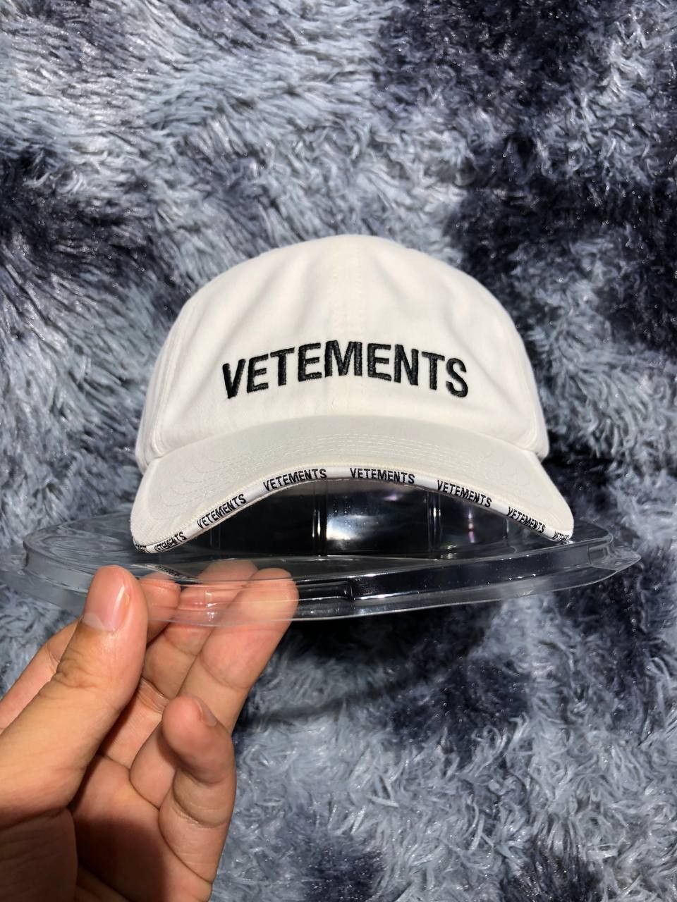 Reebok × Vetements Vetements X Reebok Logo Embroidered cap Size ONE SIZE - 3 Thumbnail