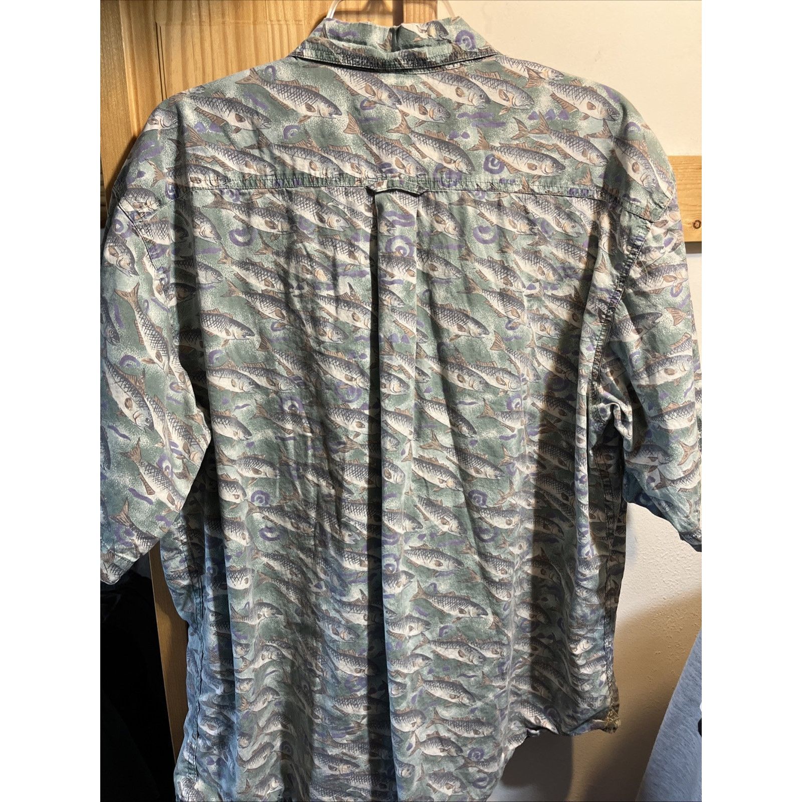 Other Unbranded Men’s XL Shirt Button Up Fish Print Outdoor Travel Size US XL / EU 56 / 4 - 7 Thumbnail