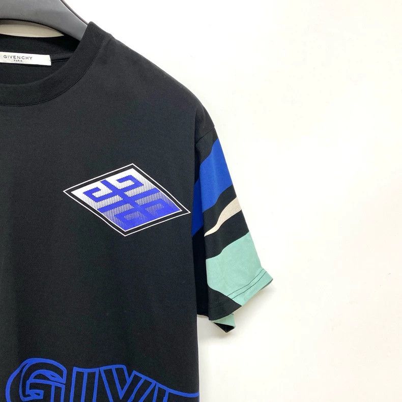 Givenchy Givenchy Printed Short Sleeve T-Shirt 2506-Nextarrow Size US M / EU 48-50 / 2 - 6 Thumbnail