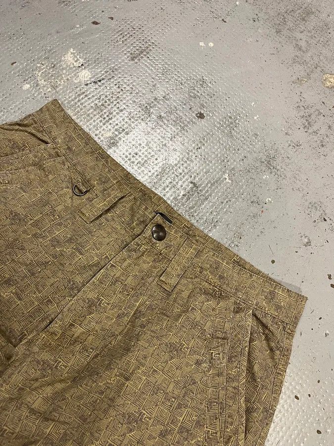 Armani Armani Pattern Beige Cargo Shorts Size US 31 - 5 Thumbnail