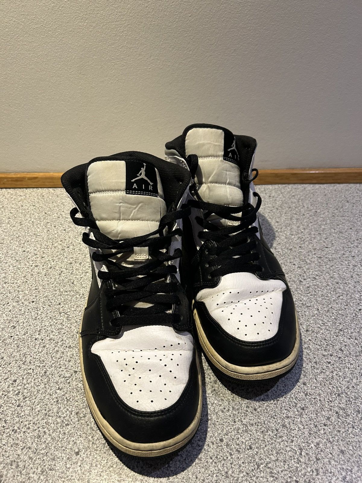 Jordan Brand × Nike Jordan 1 White Shadow mid Size US 12 / EU 45 - 2 Thumbnail