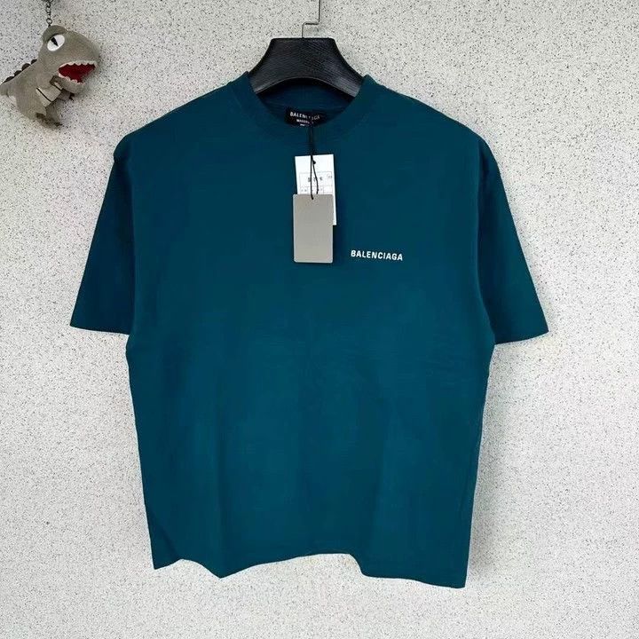 Balenciaga Balenciaga Lake green embroidered front and back logo shor Size US S / EU 44-46 / 1 - 1 Thumbnail