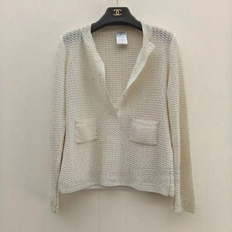 Chanel Chanel Long Sleeve Knitted Cardigan in Dark Blue . Size L / US 10 / IT 46 - 3 Thumbnail