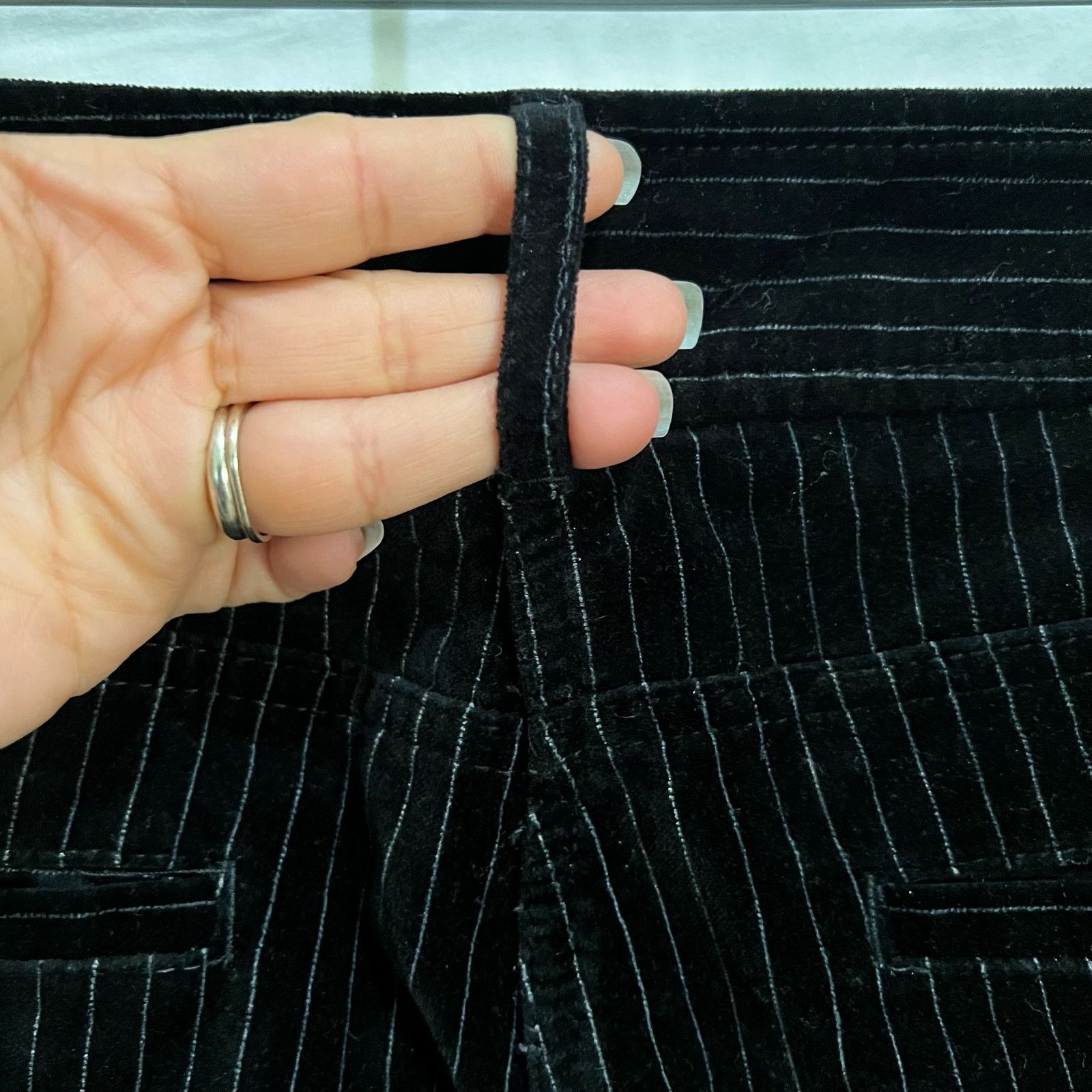 Charter Club Allison Fit Full Length Women's Black Warm Velour Pants EUC Size 30" / US 8 / IT 44 - 13 Thumbnail