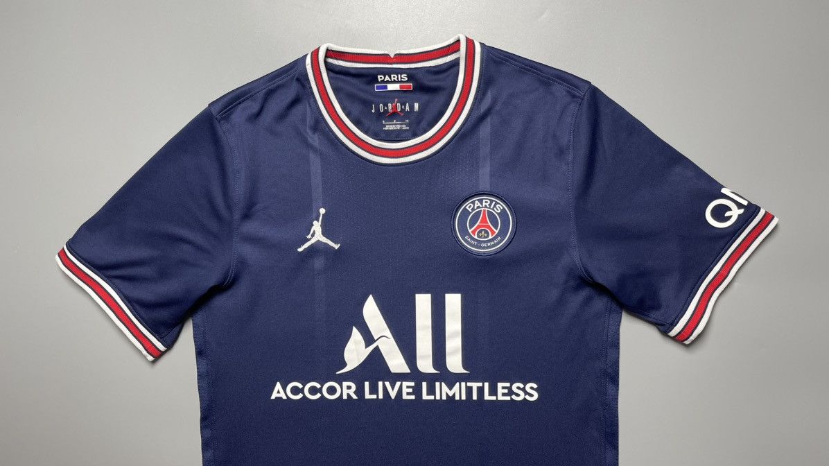 Vintage PSG NIKE 2021/2022 FOOTBALL HOME JERSEY #30 MESSI Size US S / EU 44-46 / 1 - 3 Thumbnail