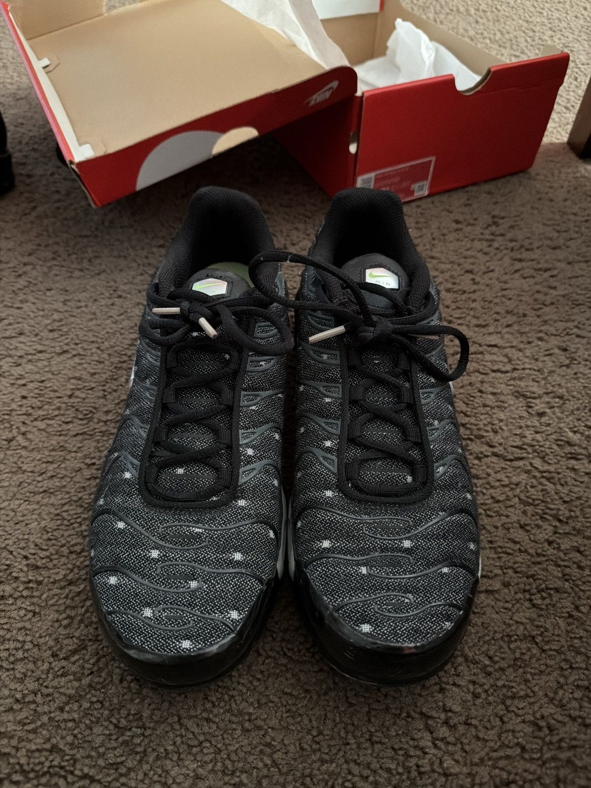 Nike Nike Air Max Plus SE Size US 10.5 / EU 43-44 - 3 Thumbnail