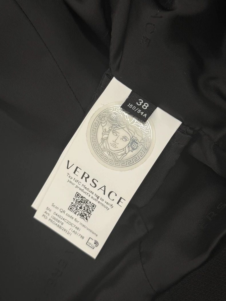 Versace Versace Short cut-out suit Size S / US 4 / IT 40 - 2 Thumbnail