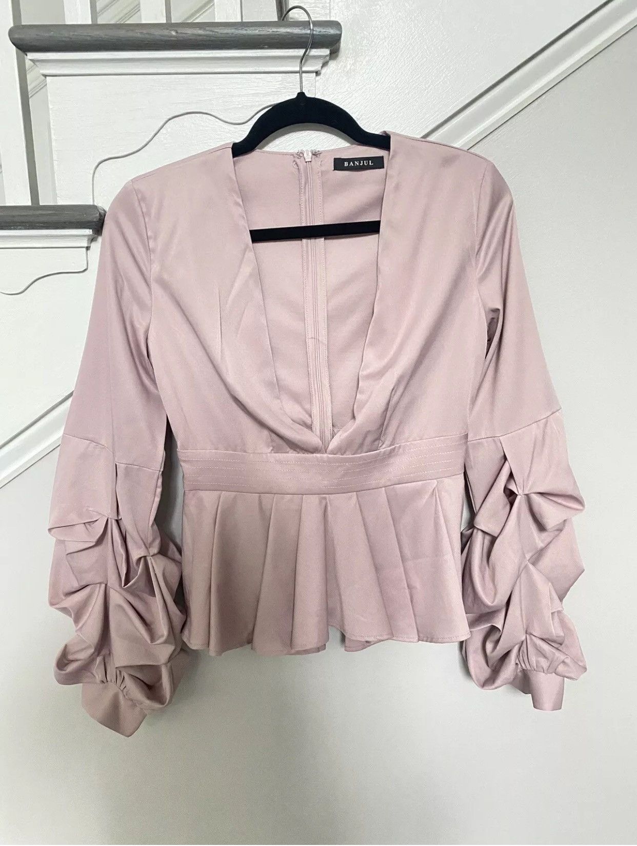 Other BANJUL V Neck Ruffle Sleeve Peplum Blouse Size S / US 4 / IT 40 - 3 Thumbnail