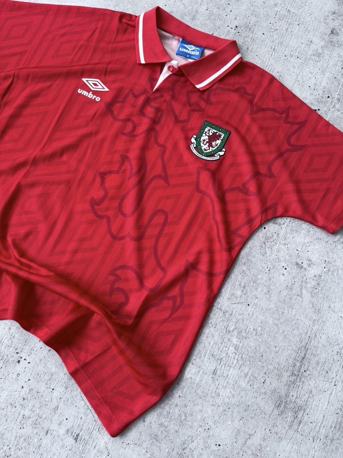 Umbro × Vintage 🩸RARE🩸Umbro Wales 1992/1994 Edwards #7 Jersey Size US M / EU 48-50 / 2 - 8 Thumbnail