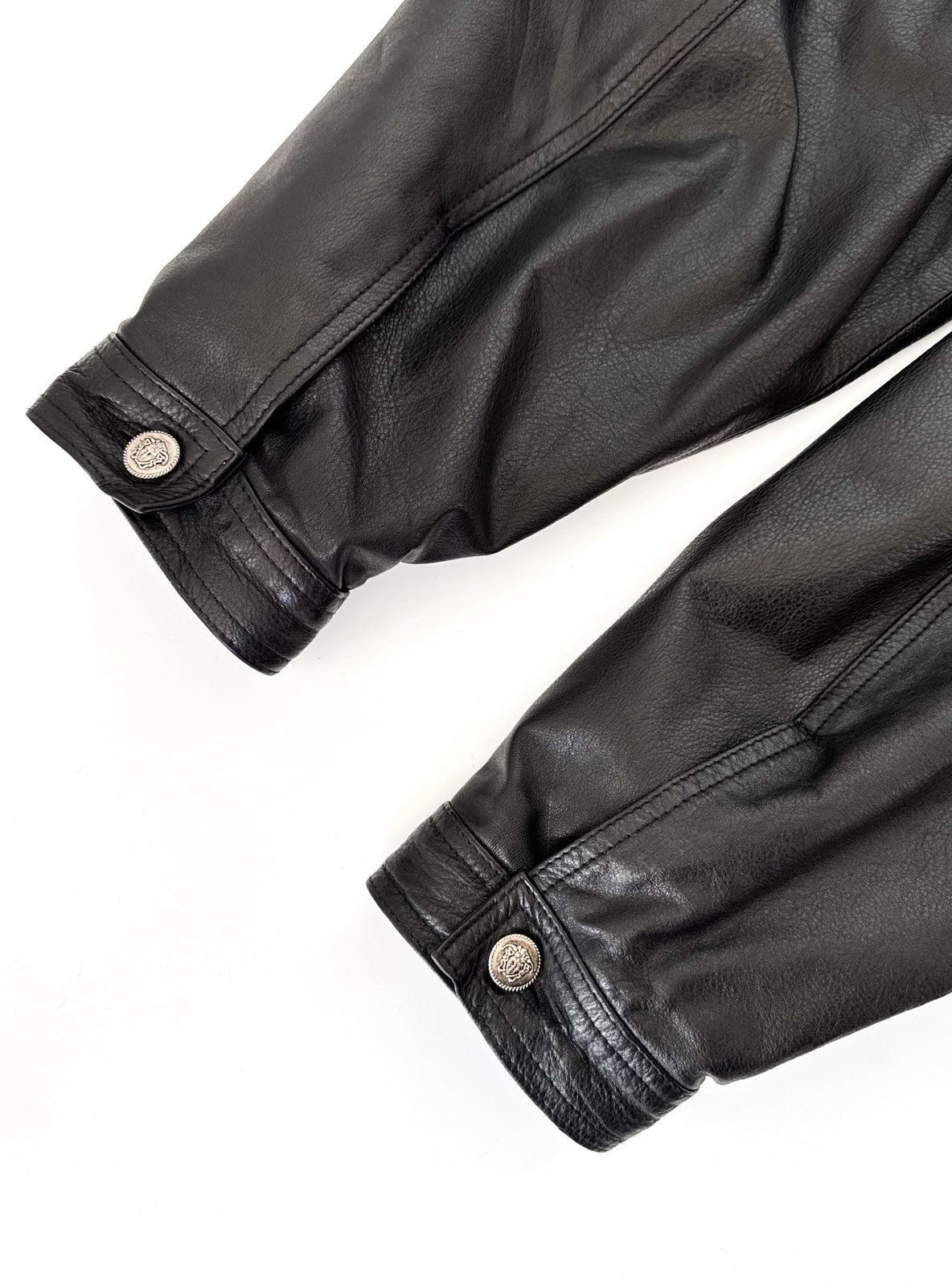 Versace Jeans Couture Vintage Versace Jeans Couture black leather jacket Medusa Size US L / EU 52-54 / 3 - 13 Thumbnail
