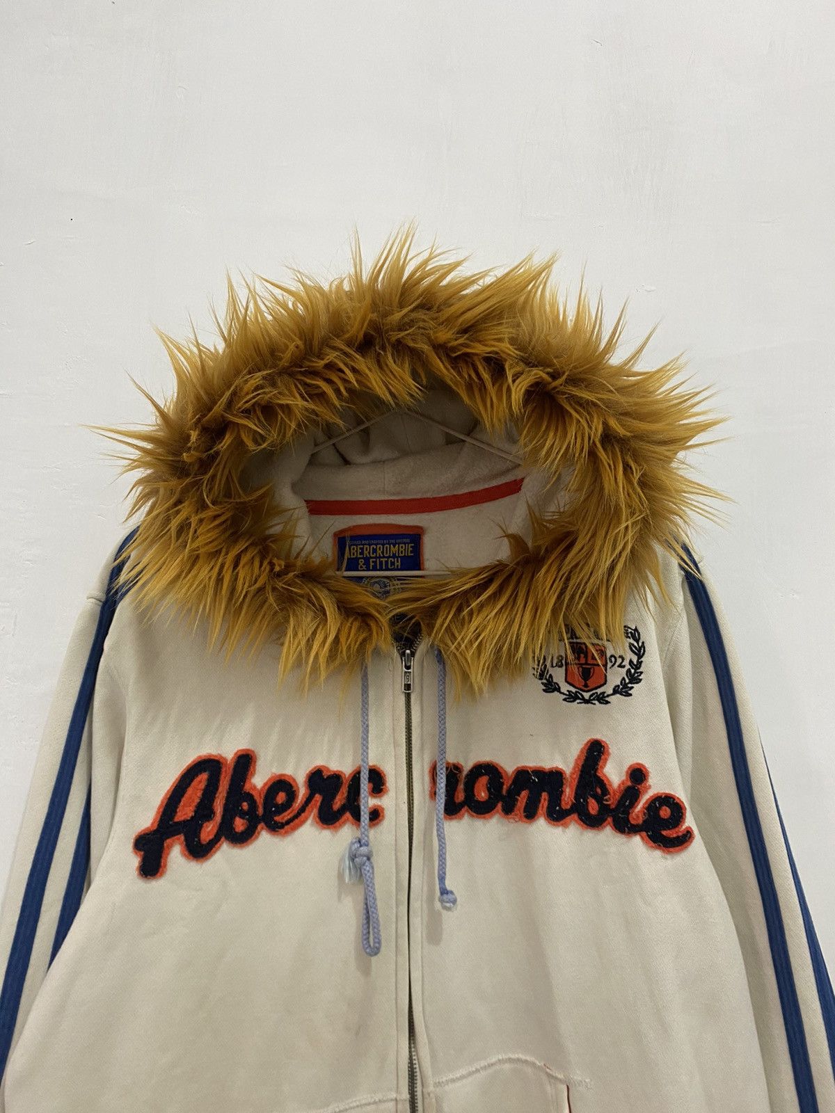Abercrombie & Fitch 💥Le Grande Bleu (L.G.B)💥Abercrombie Fur Hoodie LGB style Size US M / EU 48-50 / 2 - 2 Thumbnail