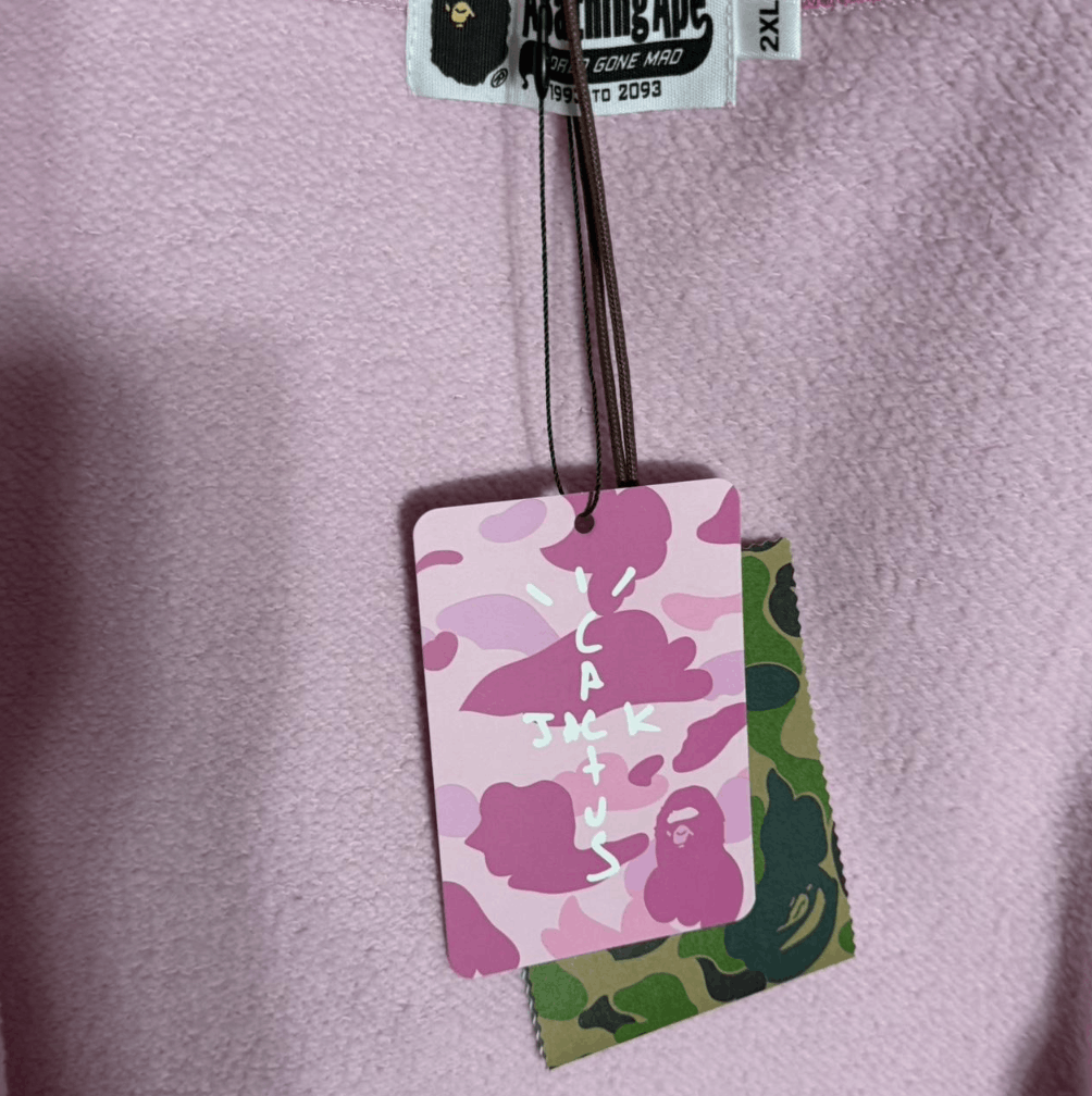 Bape BAPE® X DON TOLIVER FAUX FUR SHARK ZIP HOODIE PINK SIZE XL Size US XL / EU 56 / 4 - 10 Thumbnail