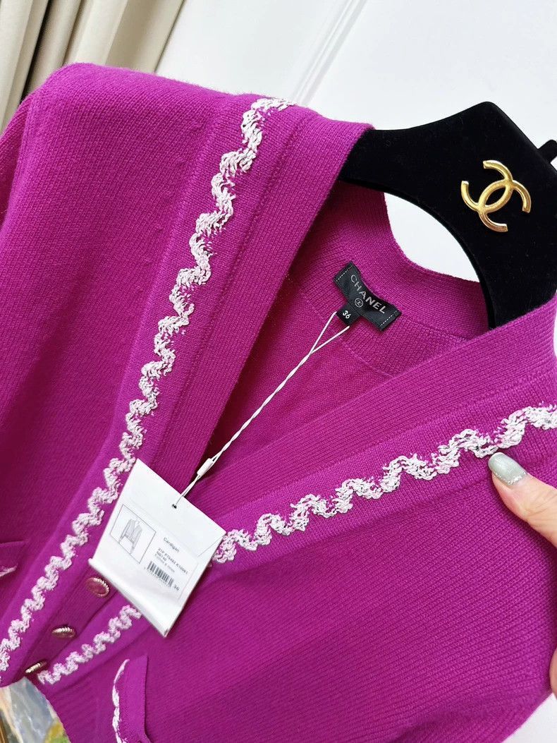 Chanel Chanel 21p Pink CC Cashmere Cardigan Size M / US 6-8 / IT 42-44 - 8 Thumbnail