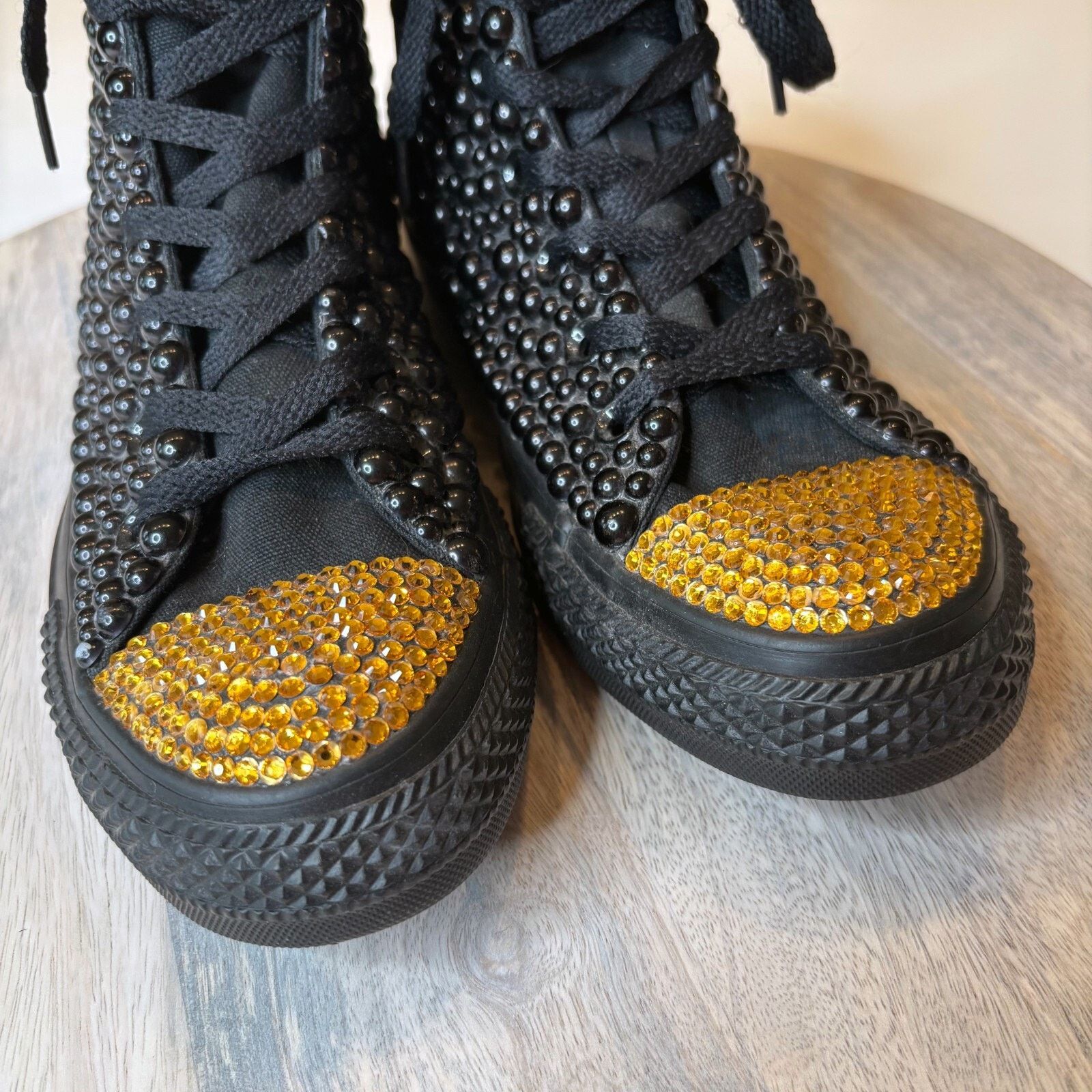 Converse Converse Women's Black & Gold Rhinestone Sneakers US Size 8 Size US 8 / IT 38 - 6 Thumbnail
