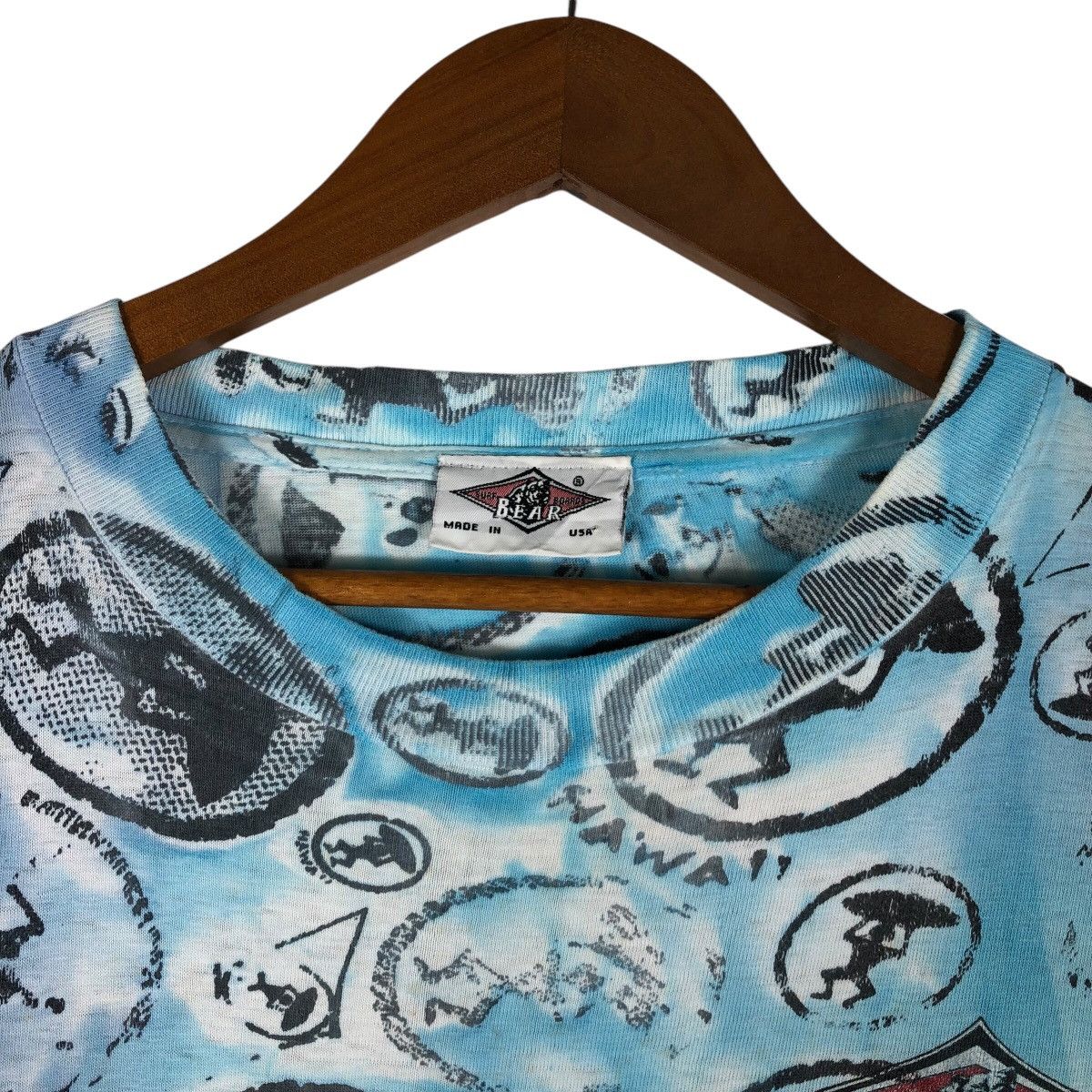 Vintage Surf Boards BEAR Hawaii Surf Overprint T-Shirt Size US L / EU 52-54 / 3 - 6 Thumbnail