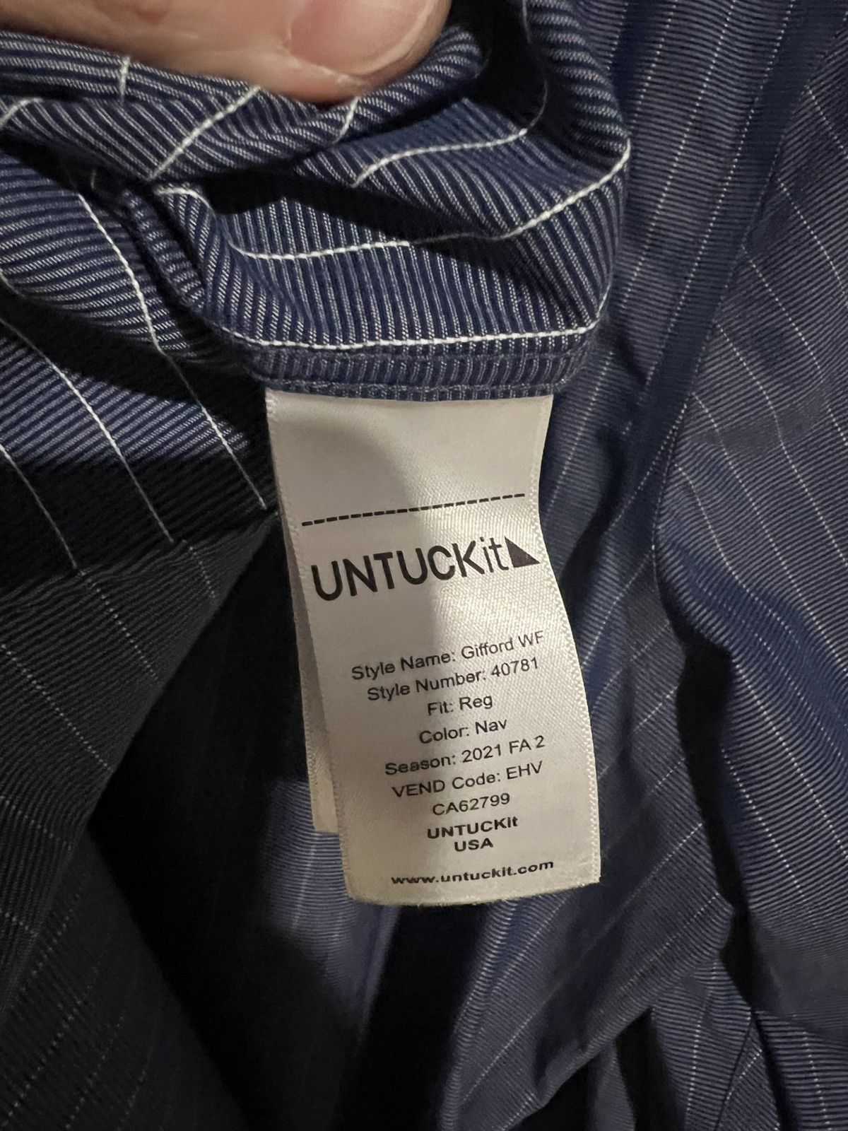 UNTUCKit UNTUCKit Gifford Wrinkle Free Navy Striped Button Up Sz 3XL Size US XXL / EU 58 / 5 - 7 Thumbnail