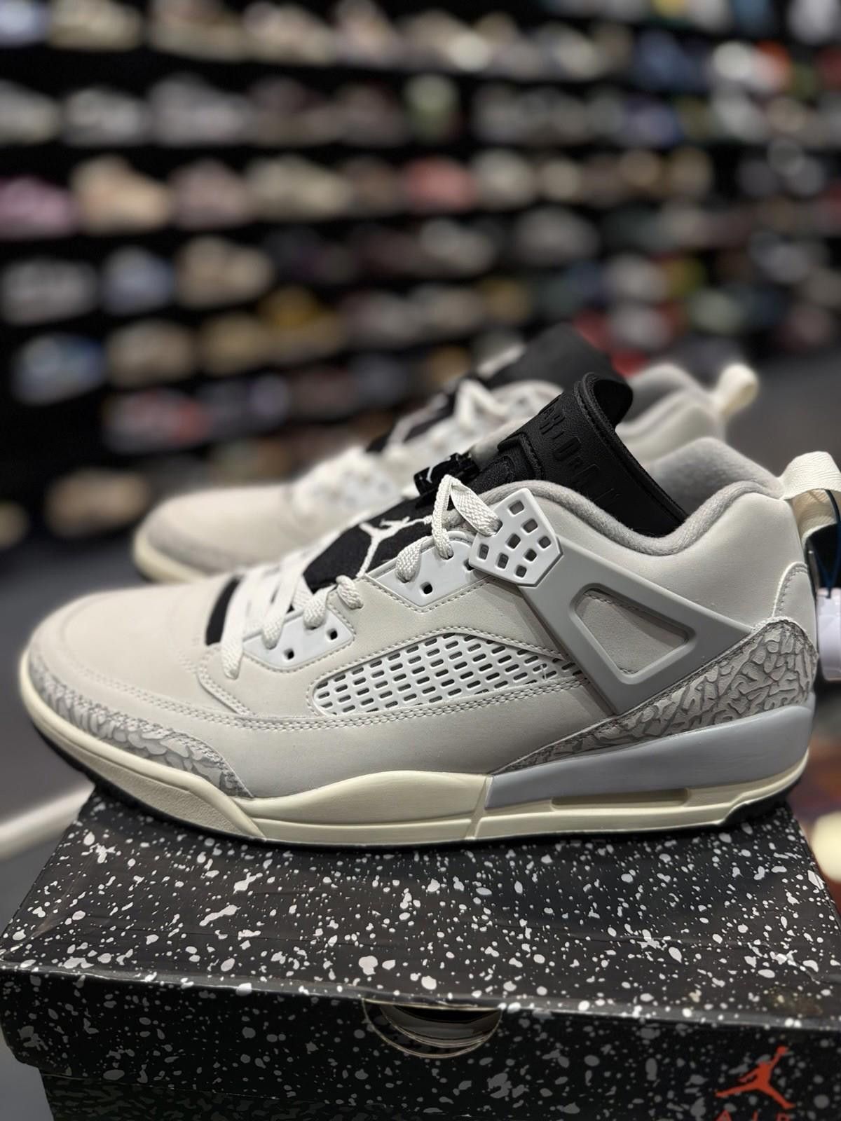 Jordan Brand Jordan Spizike Low Photon Dust - Size 13 Mens 100% Authentic Size US 13 / EU 46 - 6 Thumbnail