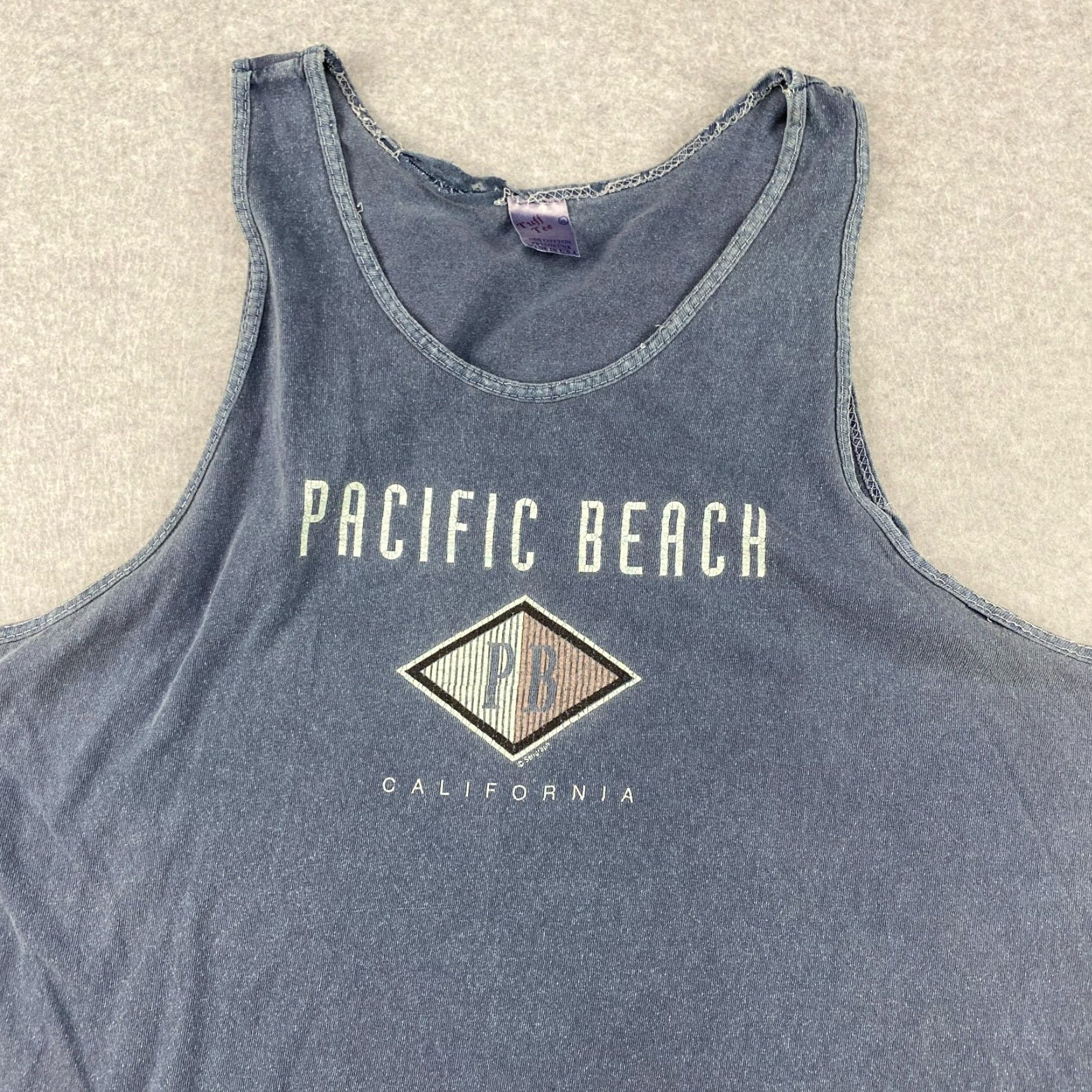 Vintage VINTAGE Tuff Tee Shirt Mens XL Blue Tank Pacific Beach California Graphic USA 80 Shirt Beach 80s Mens XL Blue Graphic Print T-Shirt Size US XL / EU 56 / 4 - 2 Thumbnail