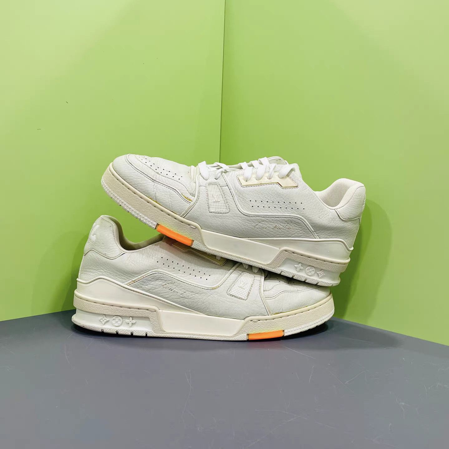Louis Vuitton LOUIS VUITTON LV Trainer White Orange K15 Size US 8 / EU 41 - 4 Thumbnail