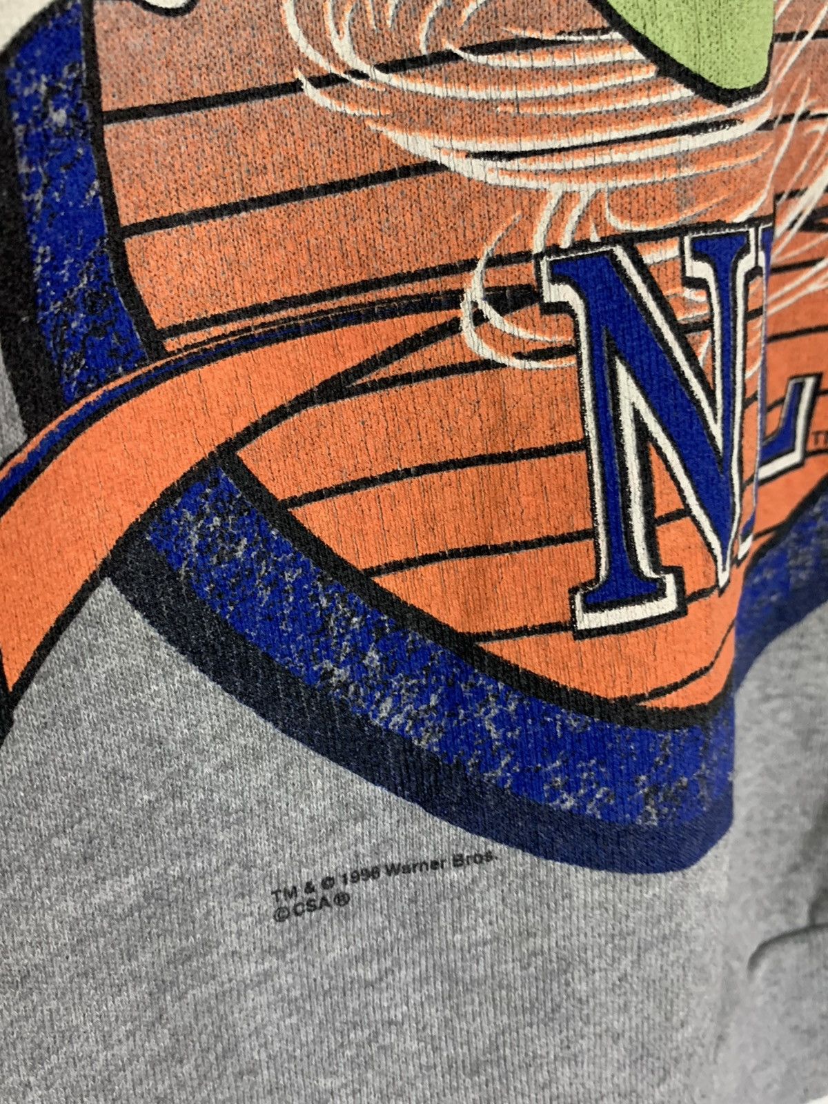 NFL Vintage DENVER BRONCOS Tazmania Warner Bross Size US M / EU 48-50 / 2 - 5 Thumbnail