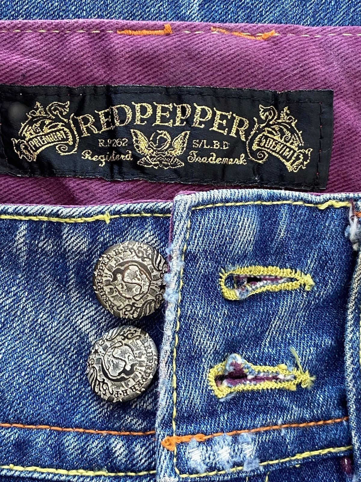 Japanese Brand Red Pepper low-rise flare jeans with angel wings design Size US 29 - 10 Thumbnail