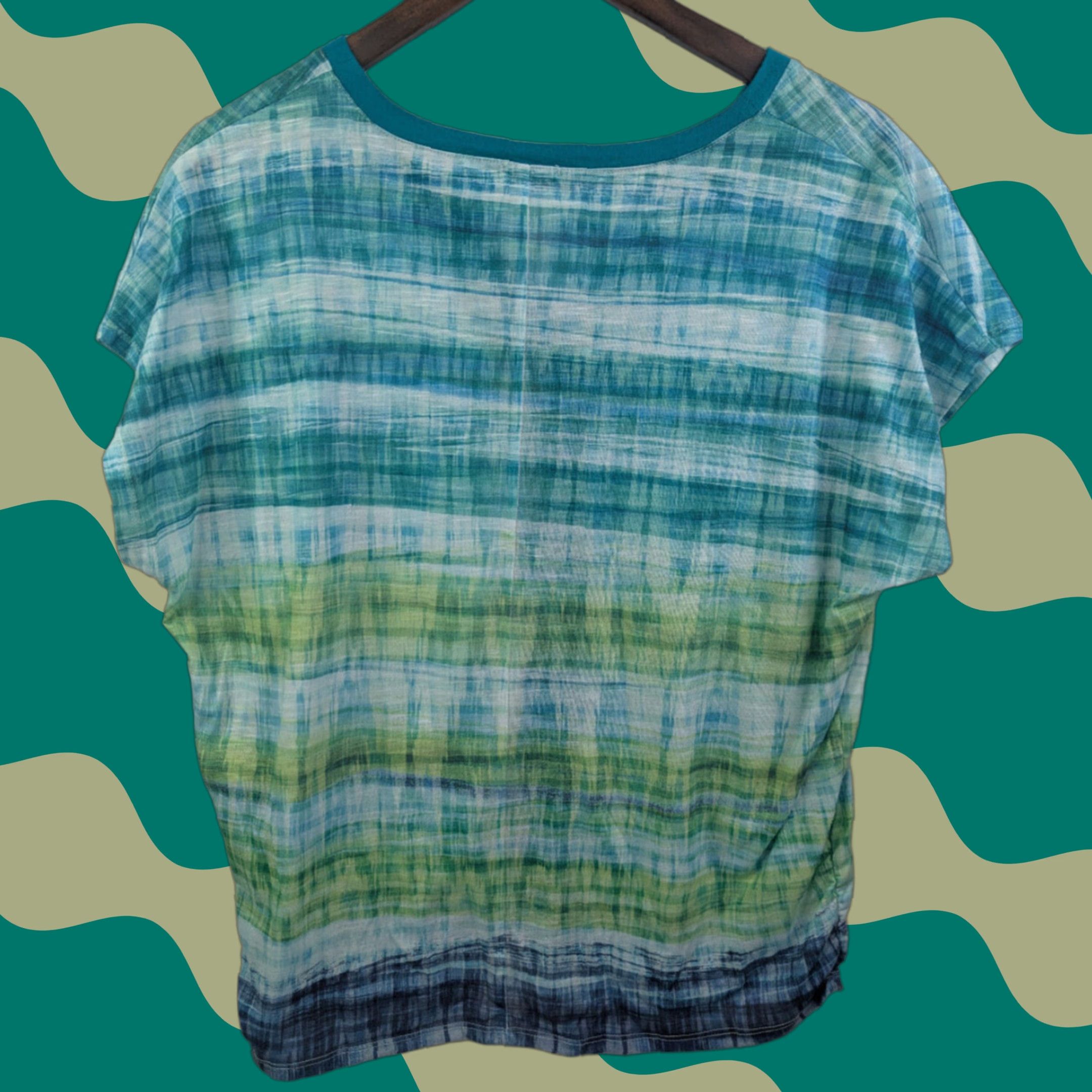 Vintage Chicos Shirt L Green Ombre Stripe V-Neck Ruched East West Top Womens Size L / US 10 / IT 46 - 1 Thumbnail