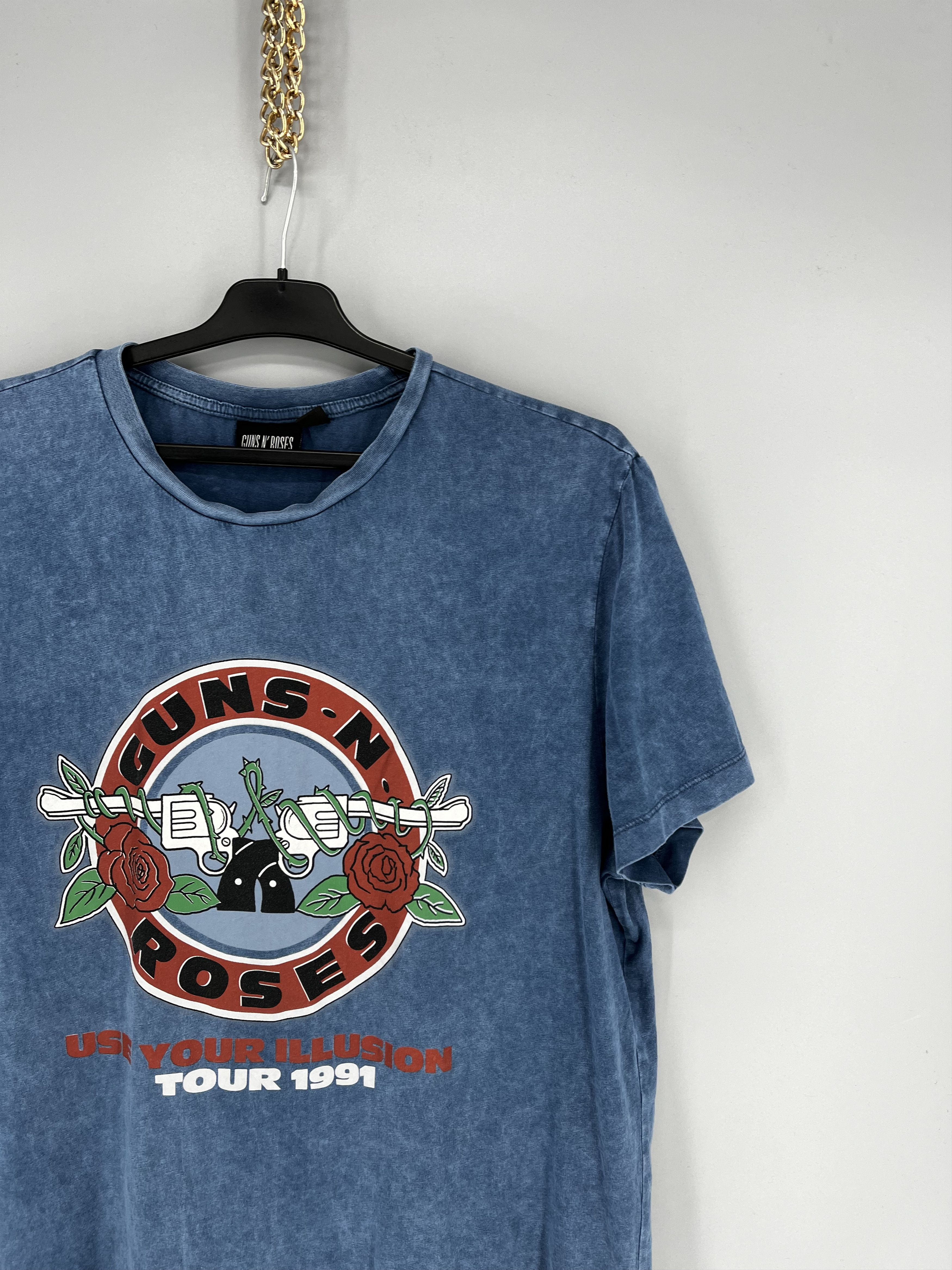 Band Tees Guns N Roses Use Your Illusion Band Vintage Tshirts Size L Size US L / EU 52-54 / 3 - 5 Thumbnail