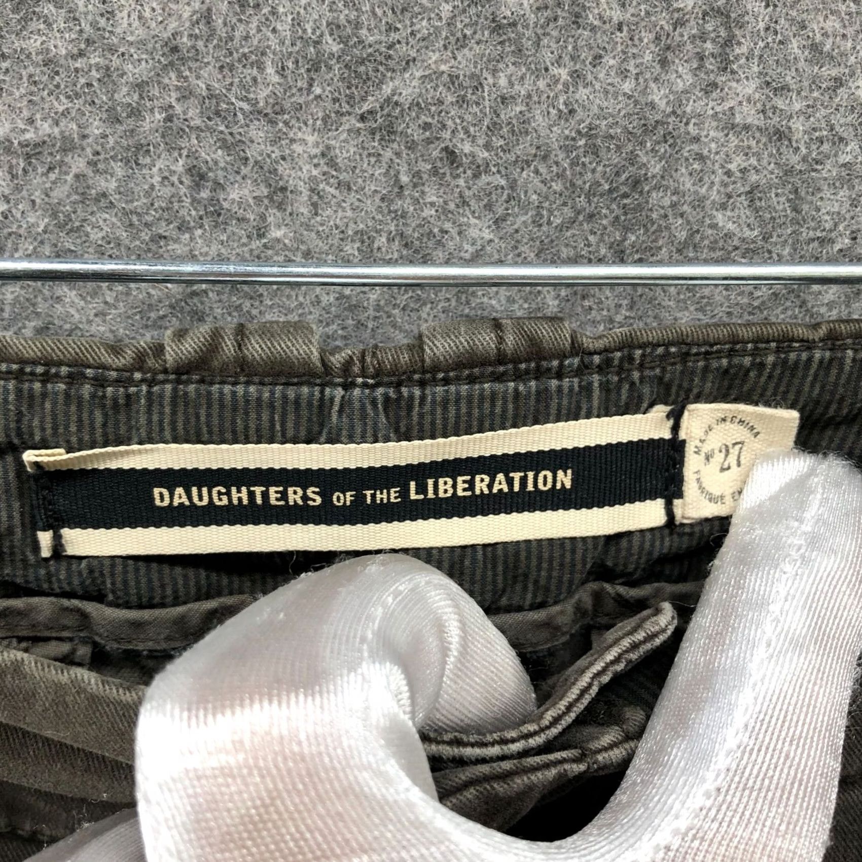Anthropologie VINTAGE Anthropologie Daughters of the Liberation Riding Pant Womens 27 Equestrian Olive Size 27" / US 4 / IT 40 - 5 Thumbnail
