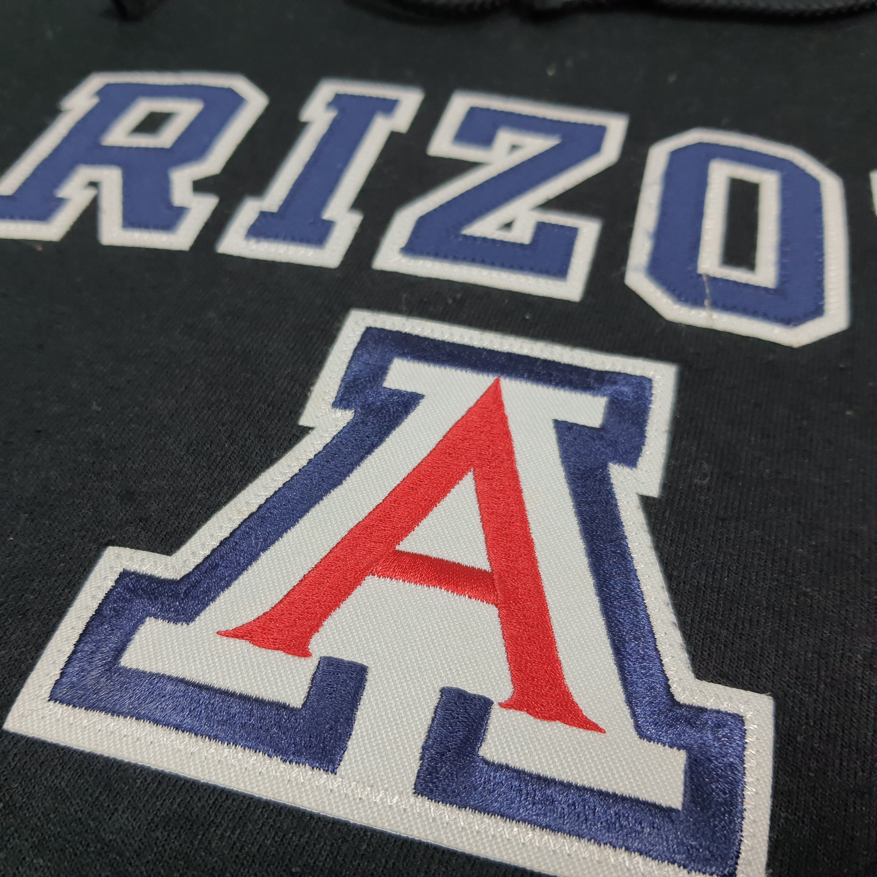 Champion Vintage Champion Arizona Wildcats Basketball Hoodie C286N22 Size US L / EU 52-54 / 3 - 3 Thumbnail