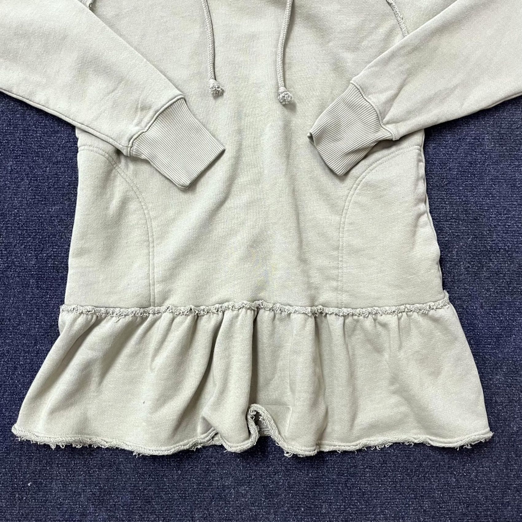 American Eagle Outfitters VINTAGE American Eagle Dress Womens XS Sage Green Hoodie Seriously Lived-In Raglan Sleeve Drawstring Hooded Sweater Dress with Ruffle Hem Casual Size XS / US 0-2 / IT 36-38 - 2 Thumbnail