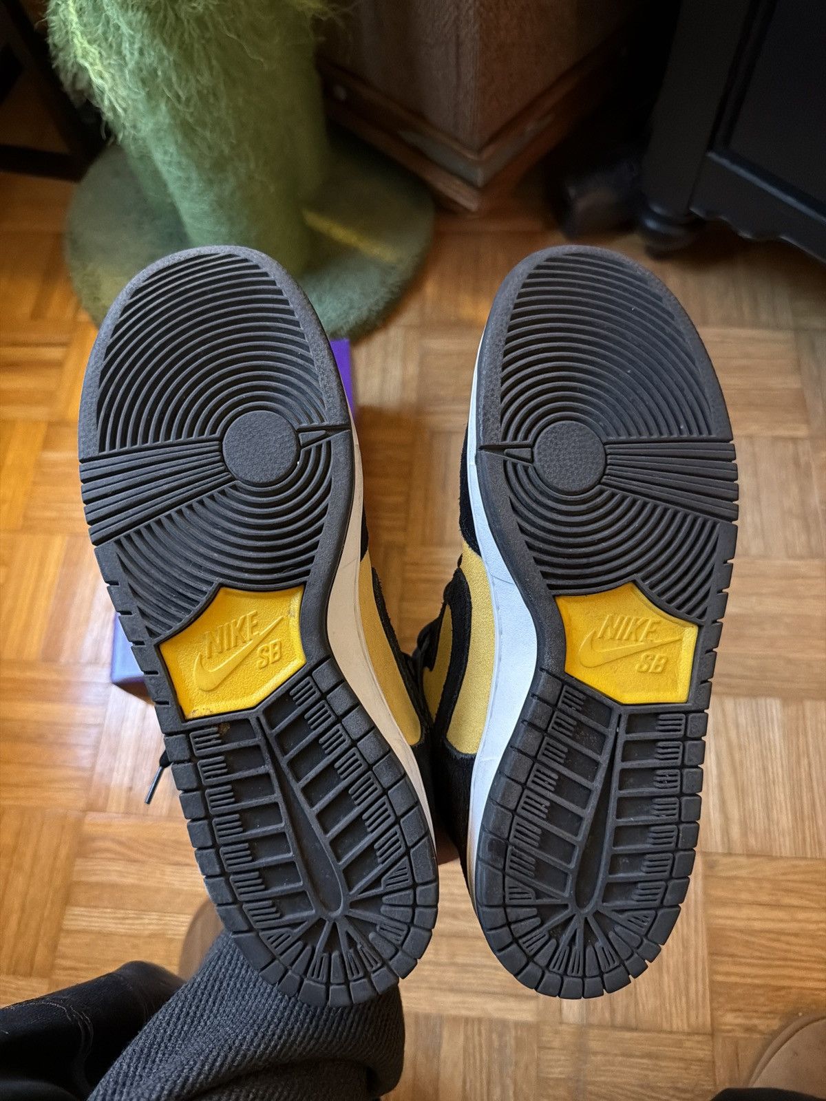 Nike SB Nike SB Dunk High Pro Reverse Goldenrod Size US 10.5 / EU 43-44 - 7 Thumbnail