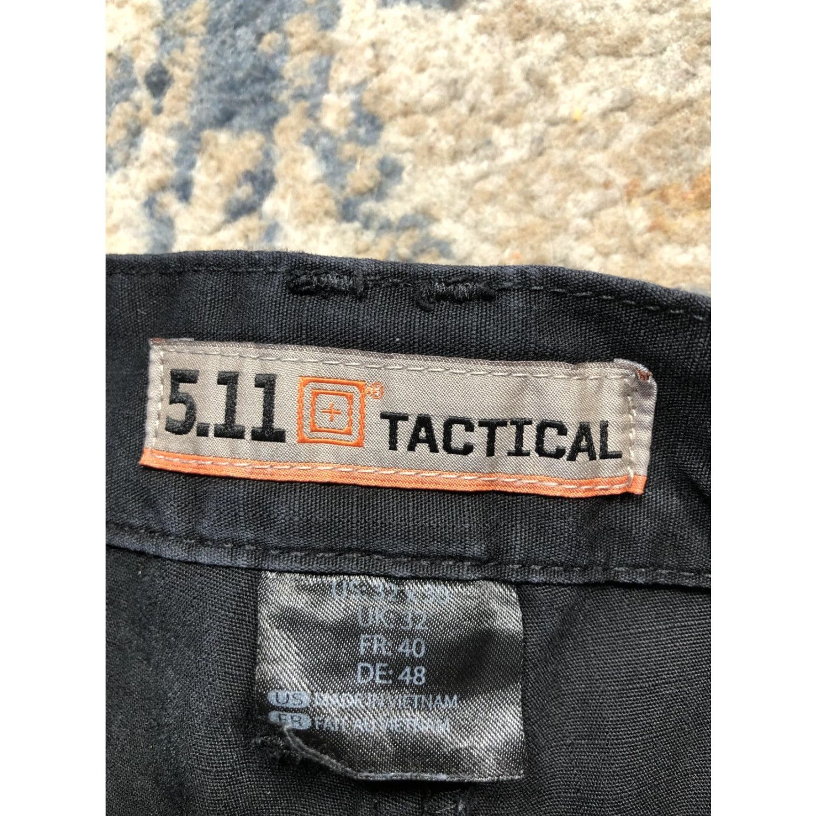 Vintage 5.11 Tactical Pants Mens 28x29 Black Cargo Workwear Pockets Zip Fly Front Flat Front Adjustable Waist Casual Size US 28 / EU 44 - 6 Thumbnail
