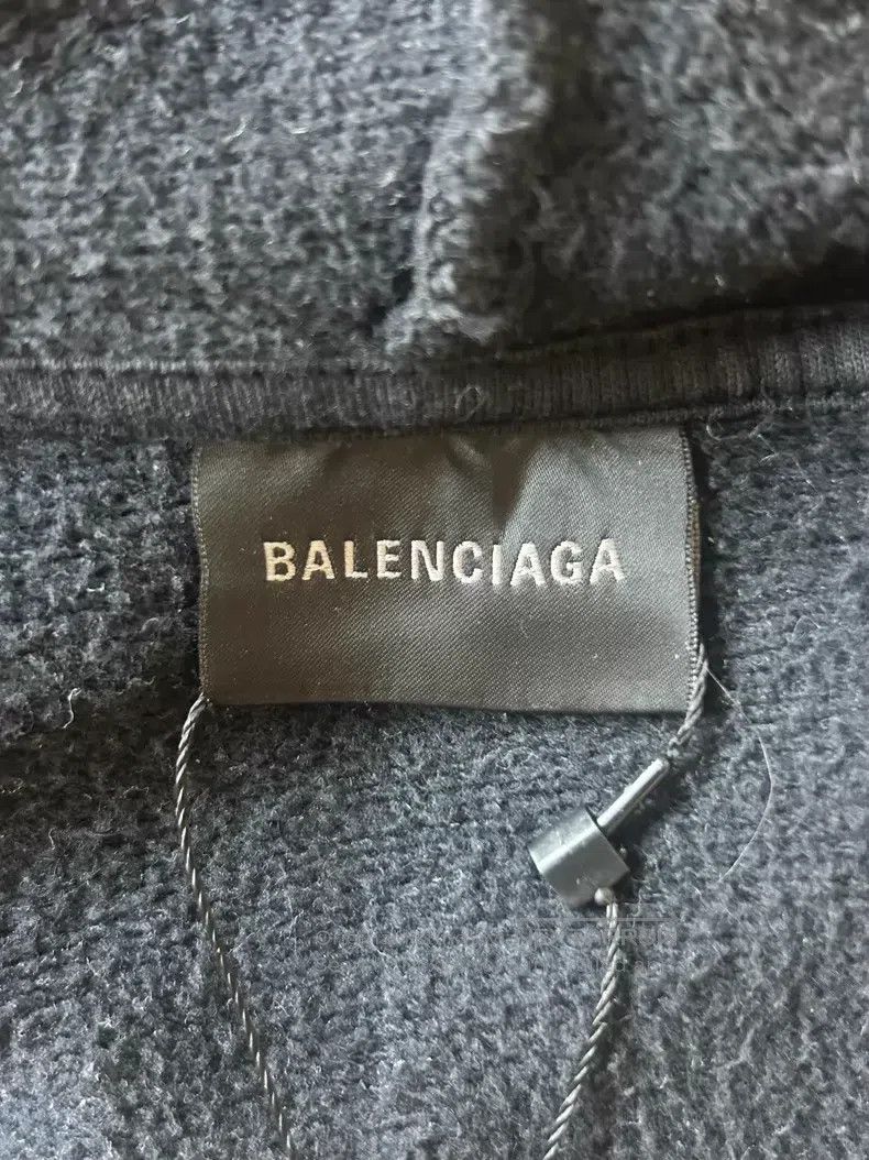 Balenciaga Balenciaga Autumn badge zip-up hoodie Size US M / EU 48-50 / 2 - 3 Thumbnail