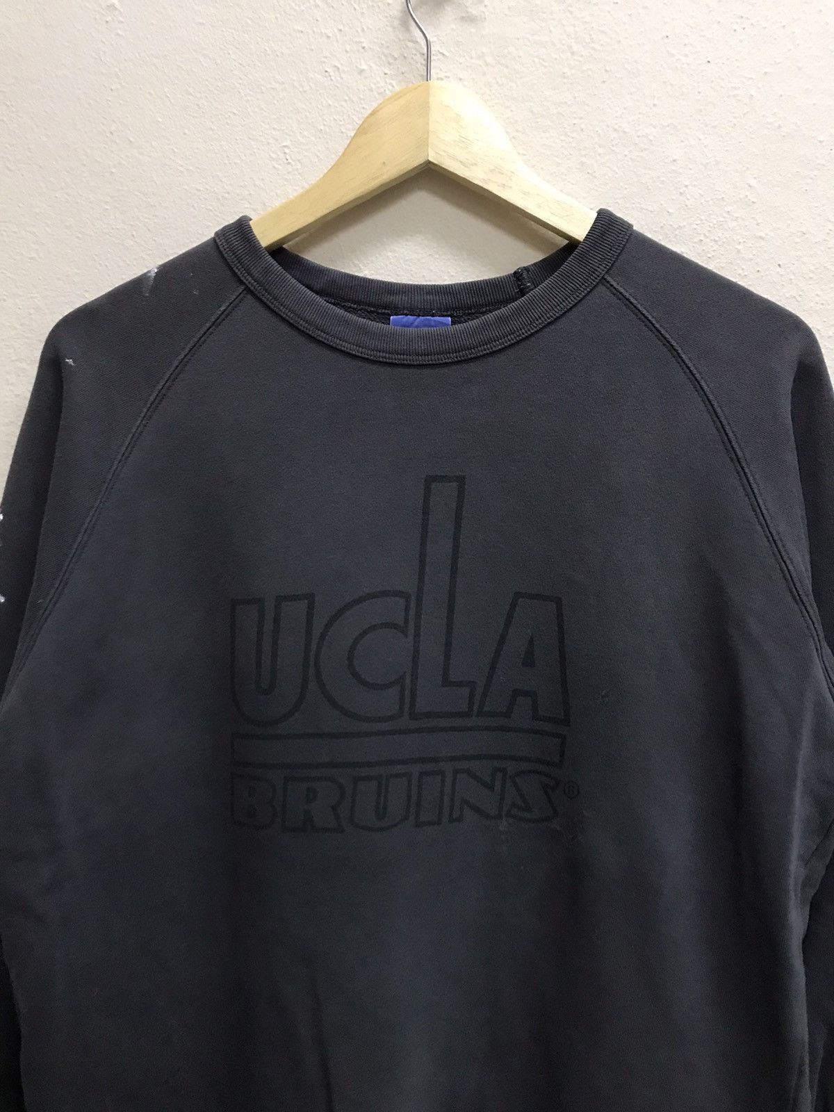 NANO universe VINTAGE UCLA BRUINS NANO UNIVERSE BIGLOGO SWEATSHIRT Size US M / EU 48-50 / 2 - 4 Thumbnail