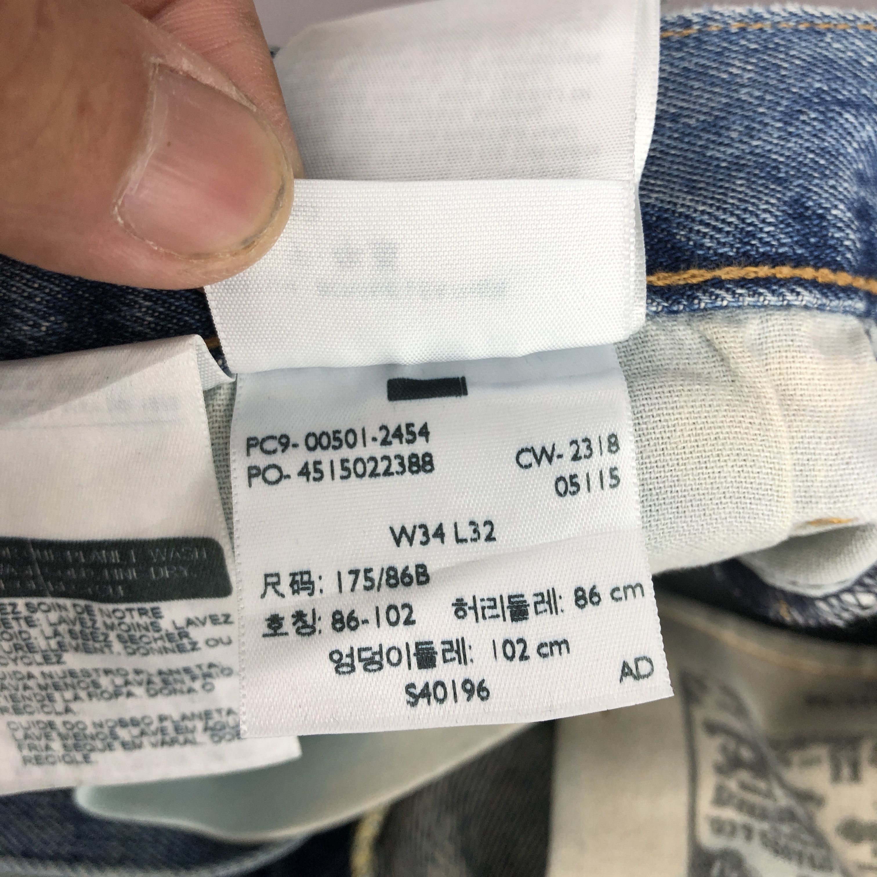 Levi's Vintage Levis 501 Jeans Levi's Faded Distresses Denim Size US 34 / EU 50 - 11 Thumbnail